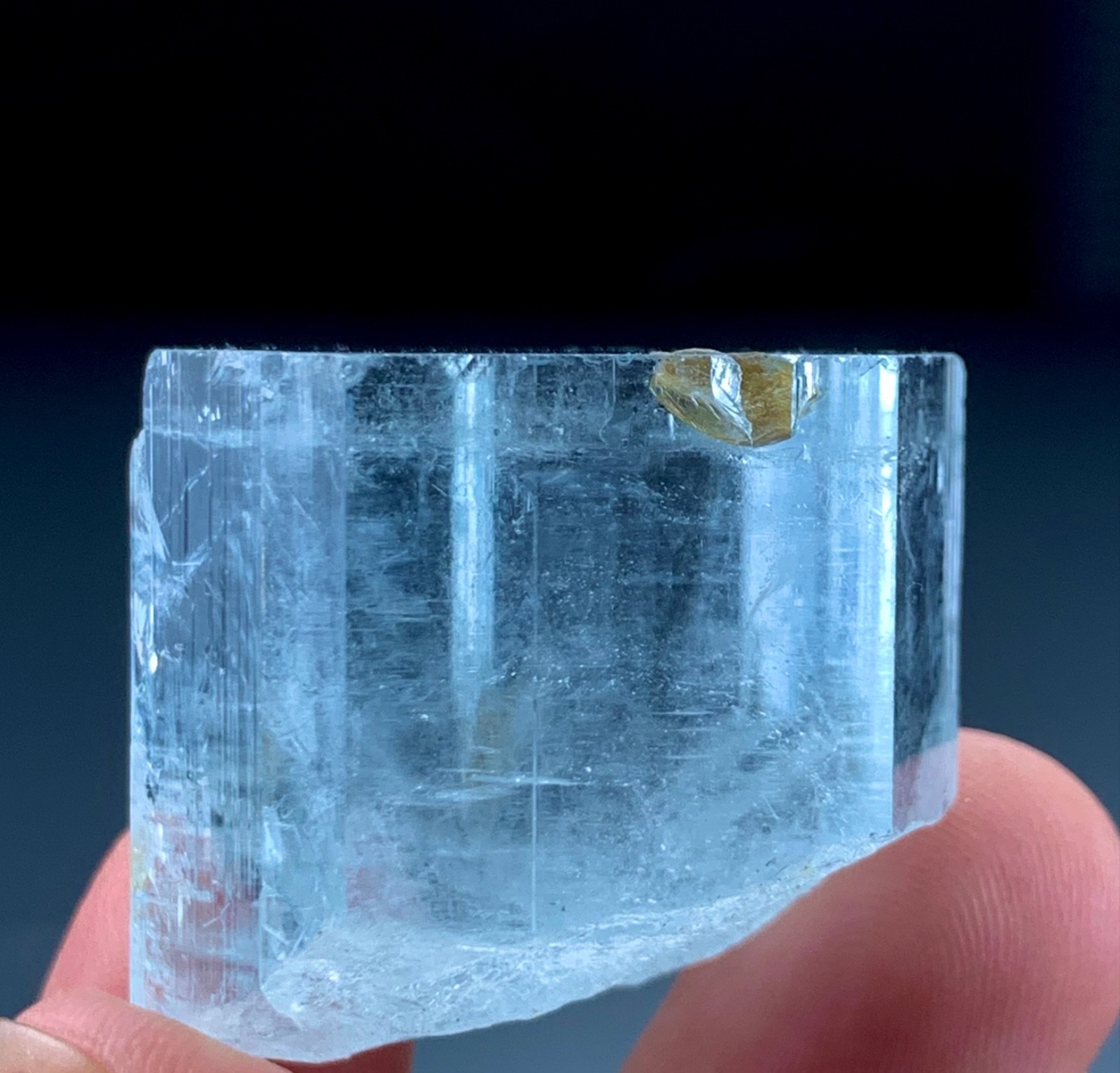 190 Carat Aquamarine Crystal Specimen From Pakistan
