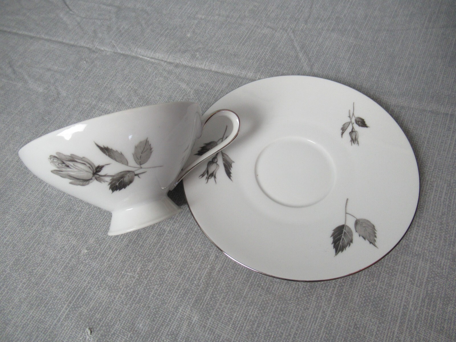 Cathedral Bavaria West Germany Footed Tea Cup w/Saucer Grey Roses On White e5 sb