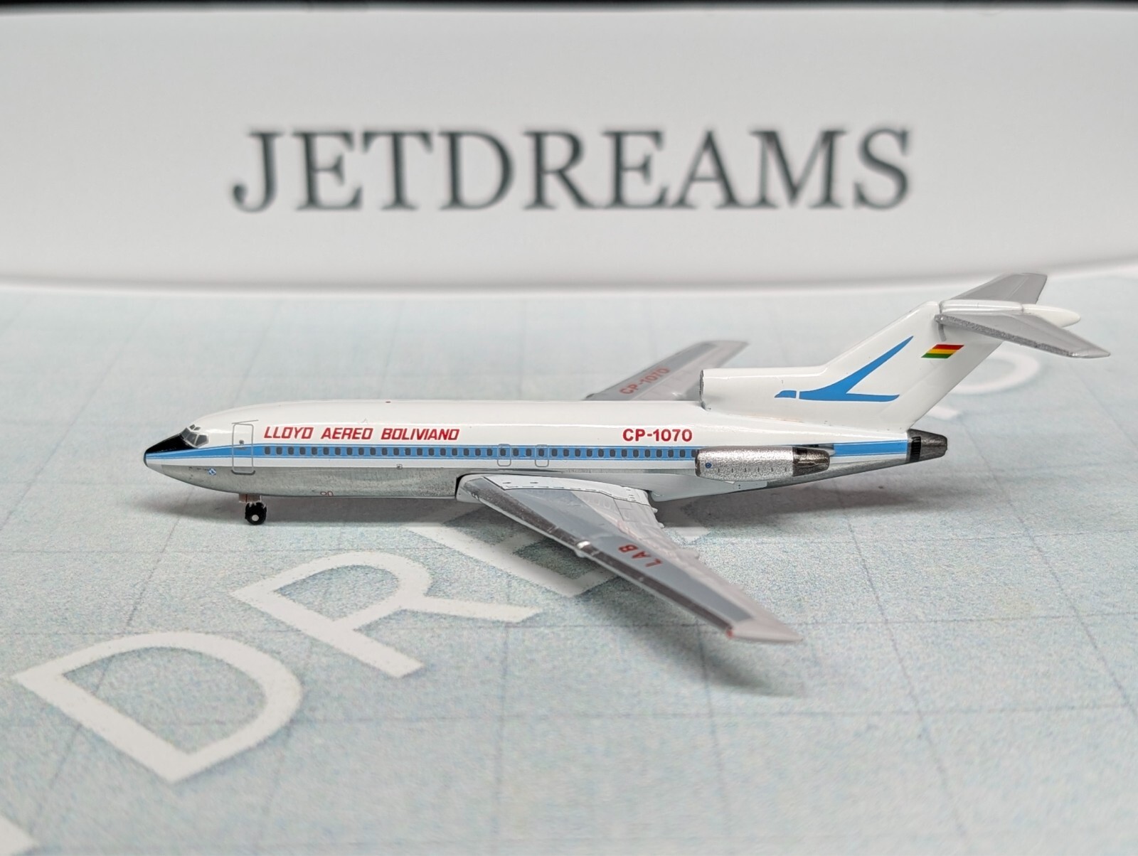 1/400 LAB LLOYD AREO BOLIVIANO BOEING 727-100 1970\'S COLORS CP-1070 AEROCLASSICS
