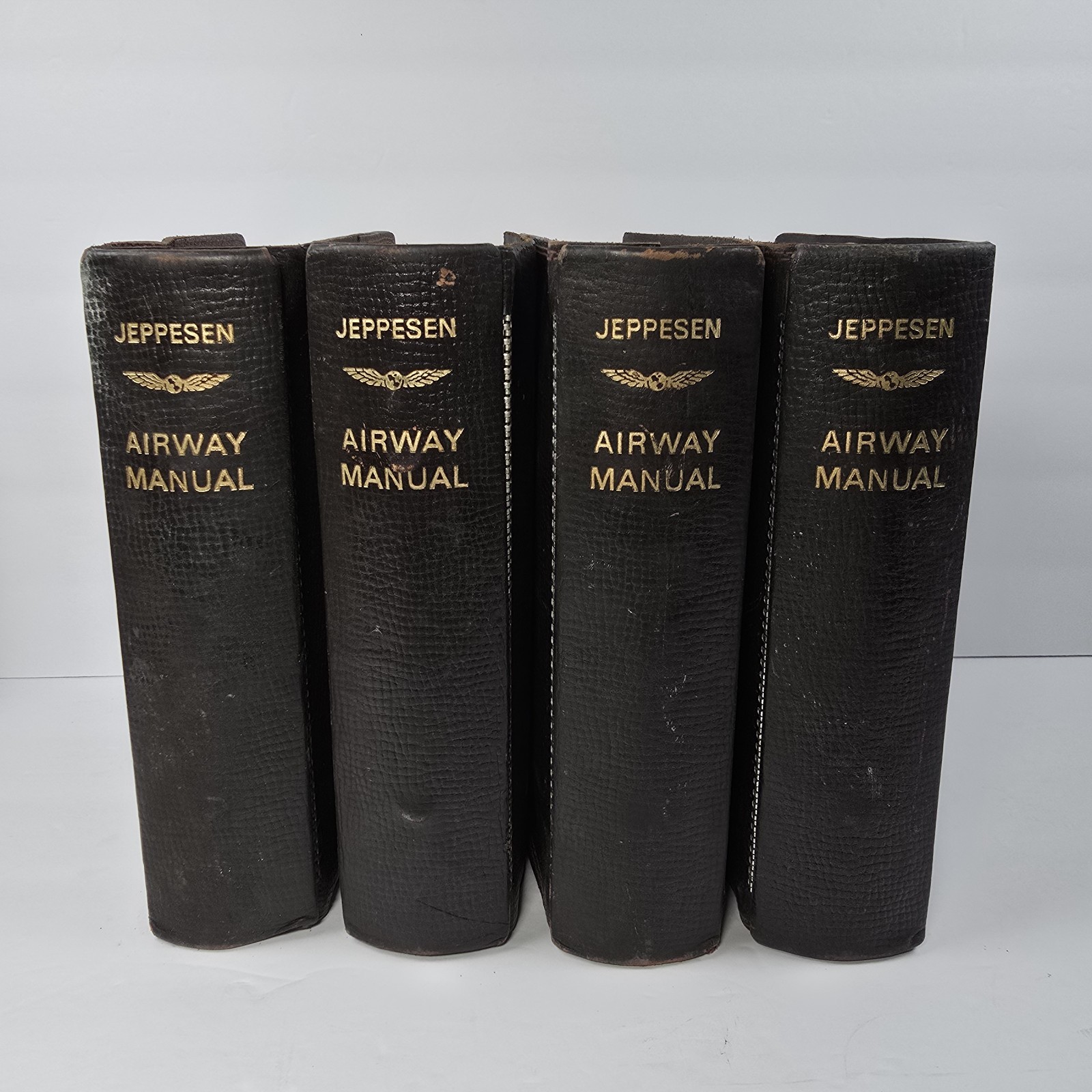Vintage Jeppesen Airway Manual 7 Ring Leather Flight Binder Lot 4 Enroute Plotte