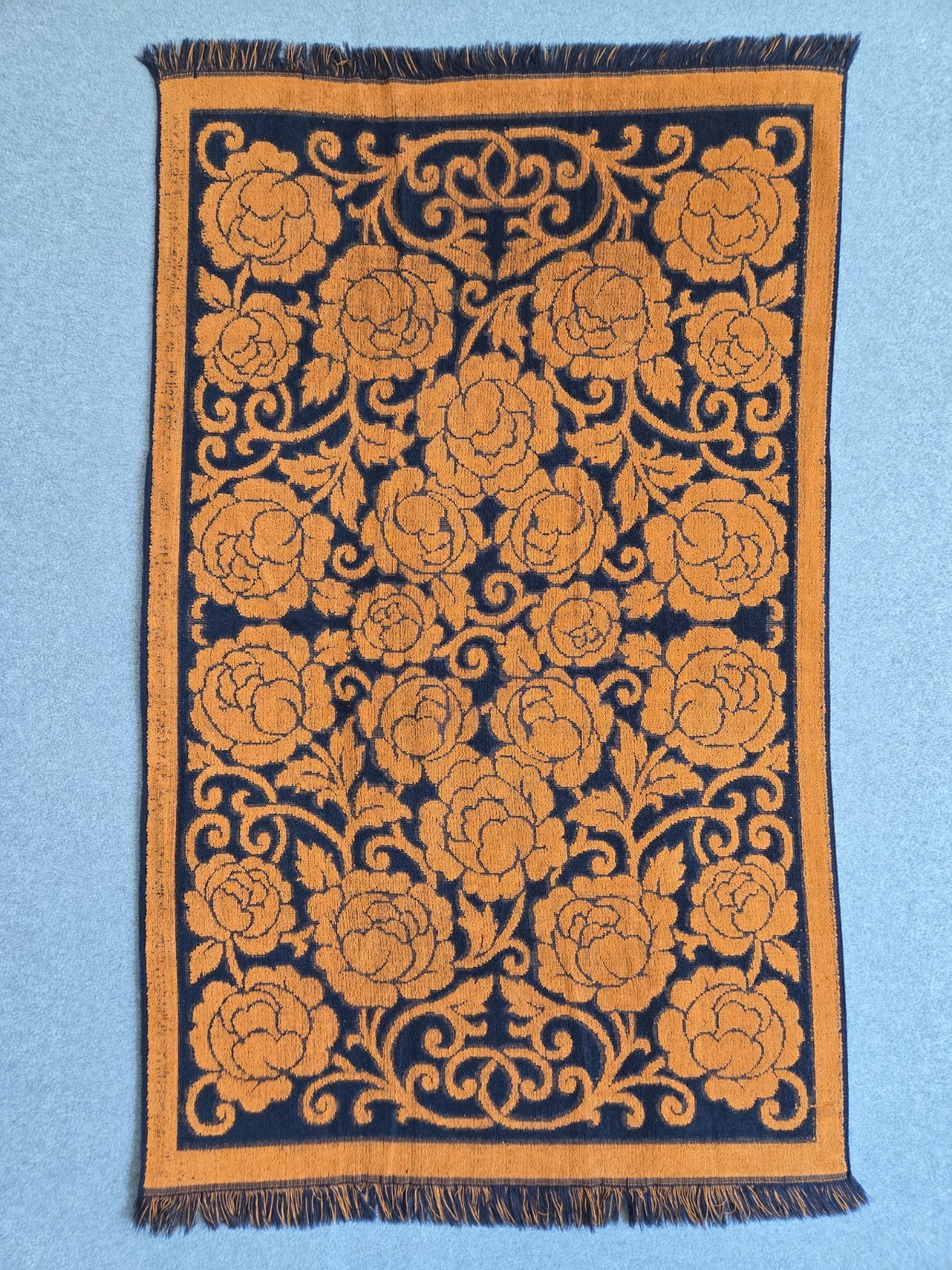Vtg 70s Fieldcrest Coordinated Fashions Bath Towel MCM Navy & Orange Gold 25x42