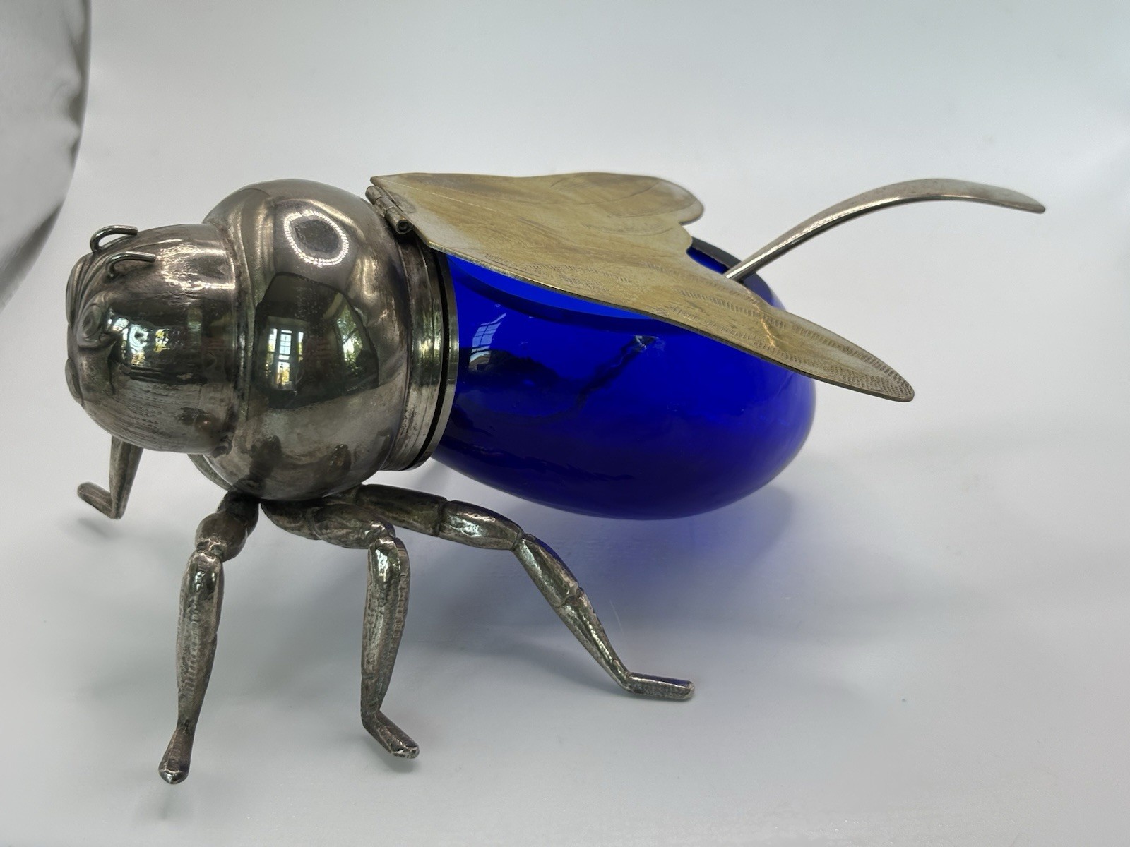 VTG SILVERPLATE & COBALT BLUE GLASS FIGURAL BEE SHAPED HONEY POT Sterling Spoon VTG SILVERPLATE & COBALT BLUE GLASS FIGURAL BEE SHAPED HONEY POT Sterling Spoon
