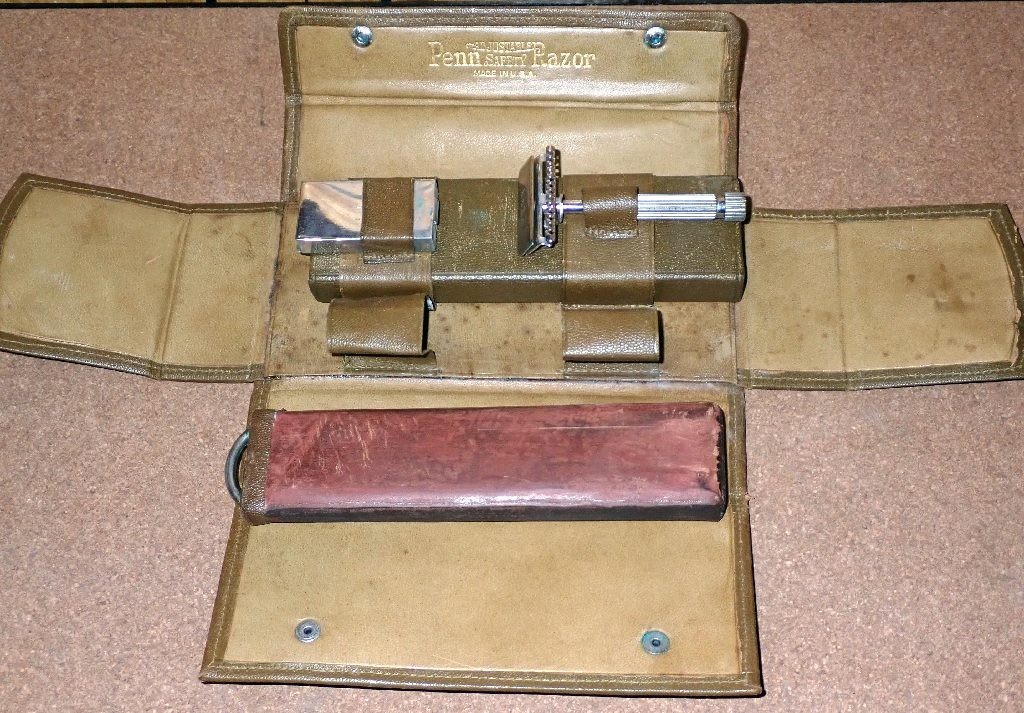 Vintage Penn Safety Razor Traveling Kit