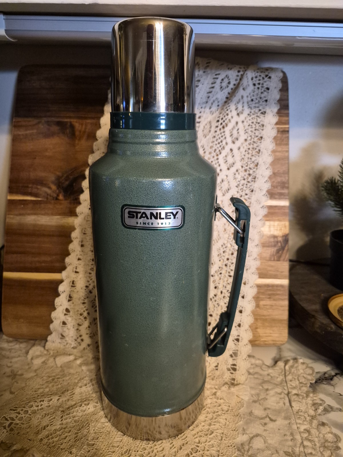 Vintage Stanley 1.0 Liter/1.1qt Vacuum Bottle Hammertone Green Thermos Vintage Stanley 1.0 Liter/1.1qt Vacuum Bottle Hammertone Green Thermos