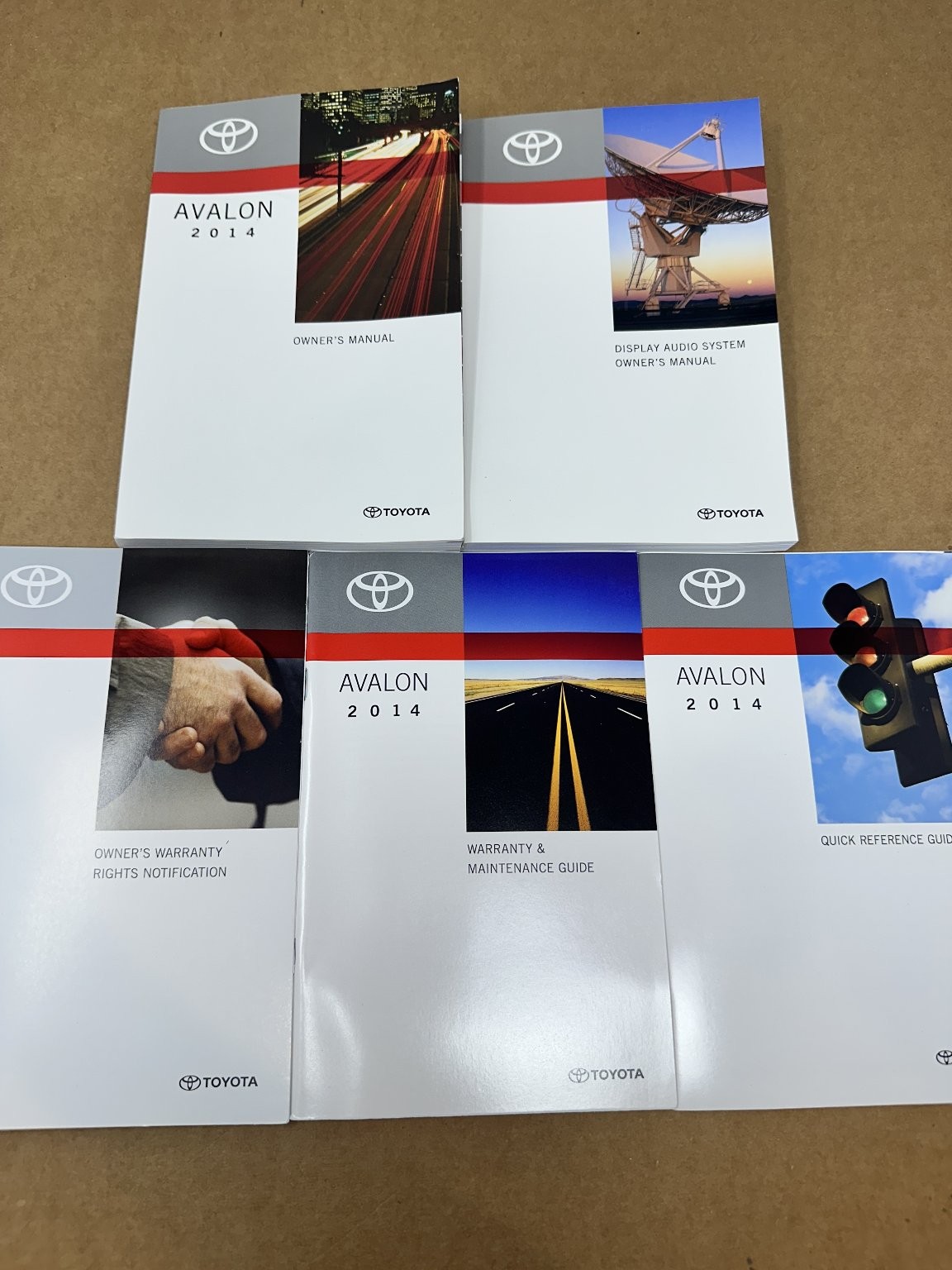 2014 Toyota Avalon Owner's Manual Set