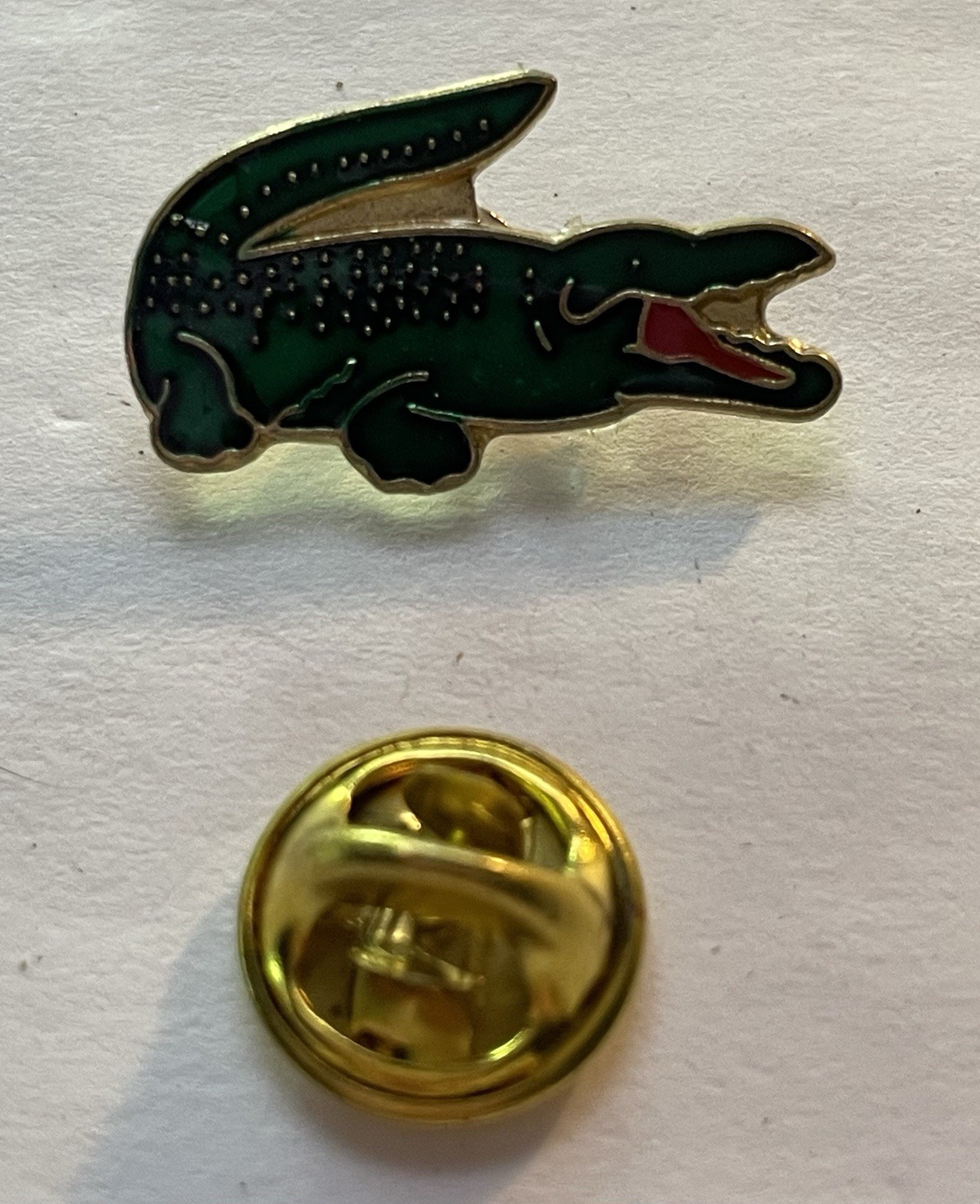 Vintage Lacoste Logo Green crocodile hat/lapel pin Vintage Lacoste Logo Green crocodile hat/lapel pin