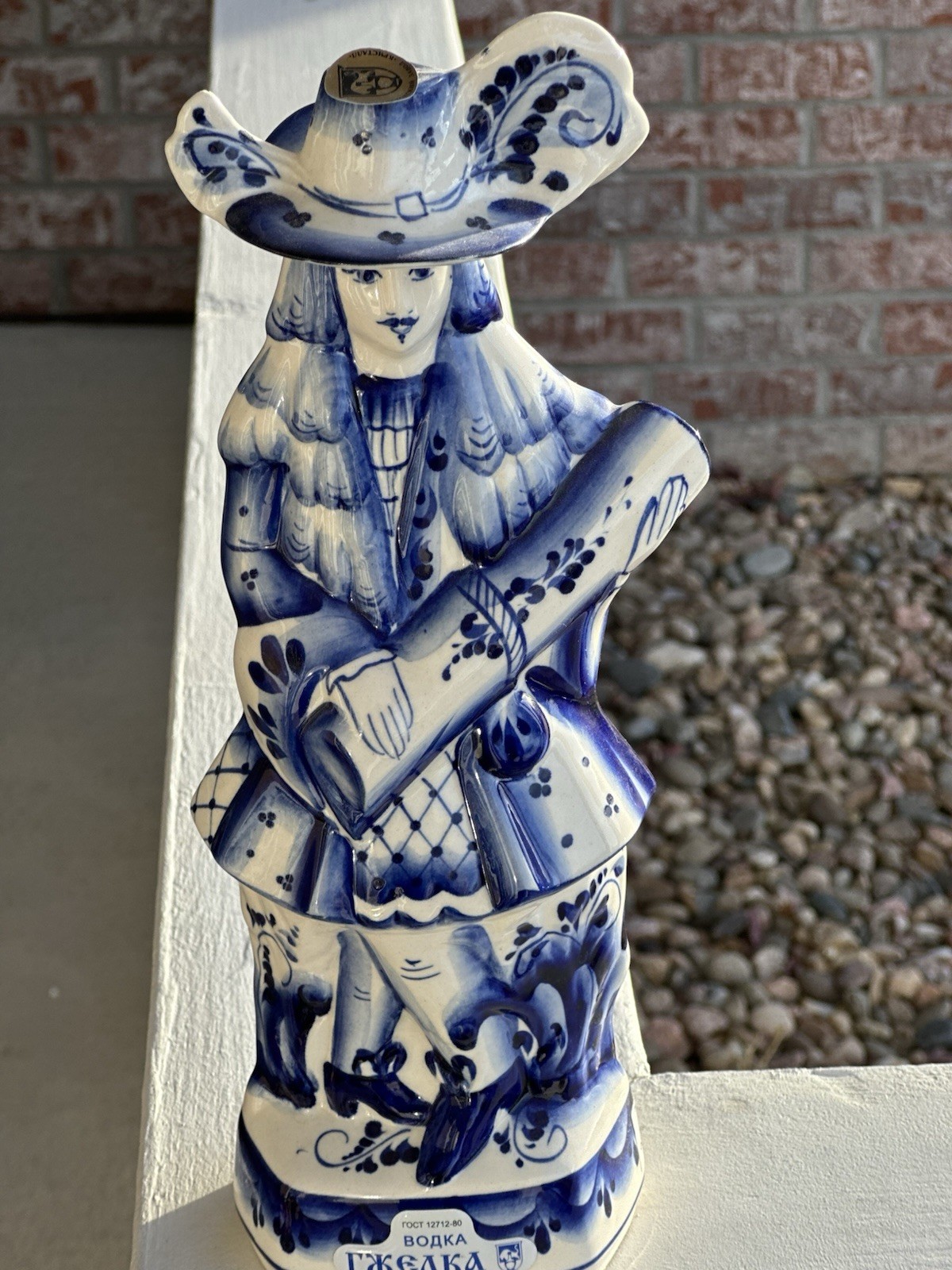 Gzhel Porcelain Man with Hat decanter Blue and White New Gzhel Porcelain Man with Hat decanter Blue and White New