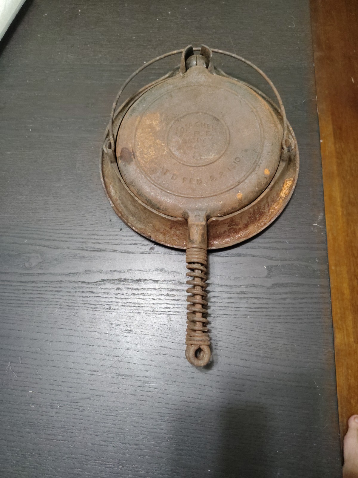 Vintage Wagner Ware Sidney O No. 8 Cast Iron Waffle Maker & Ring Stand Patd 1910
