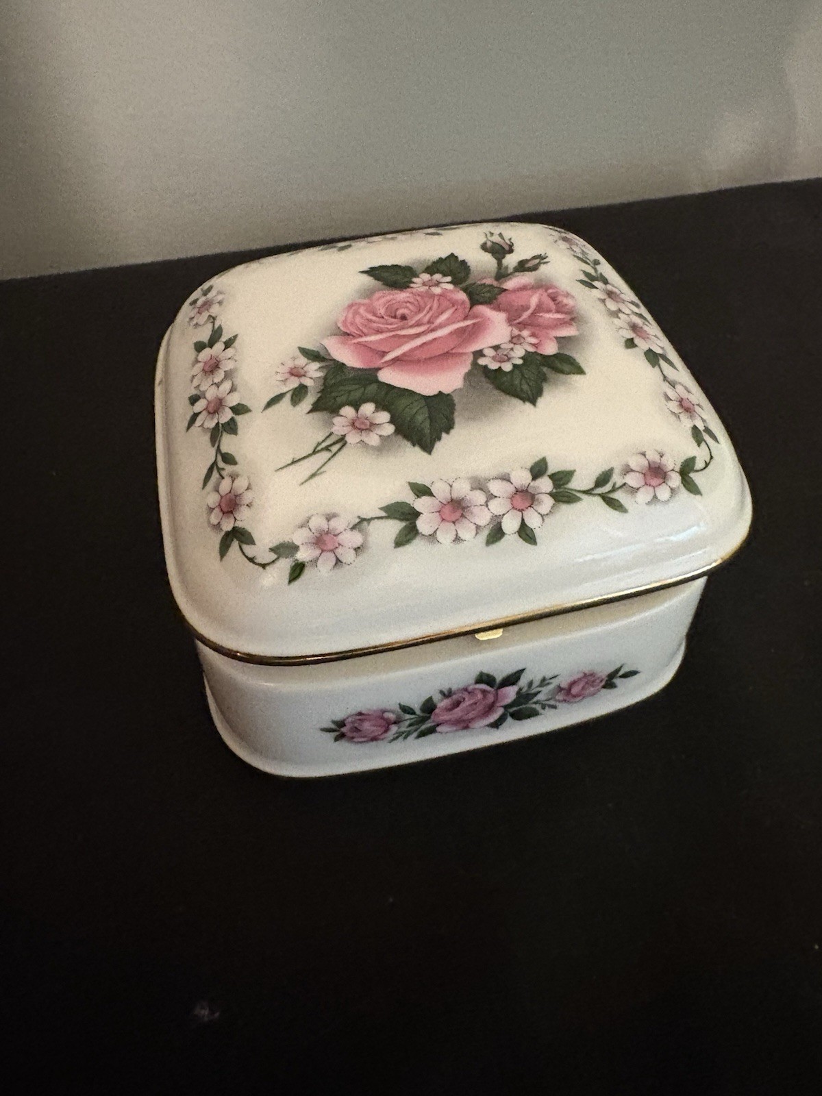 Vintage Colibri Hinged Porcelain Trinket Box Featuring A Pink Rose Vintage Colibri Hinged Porcelain Trinket Box Featuring A Pink Rose
