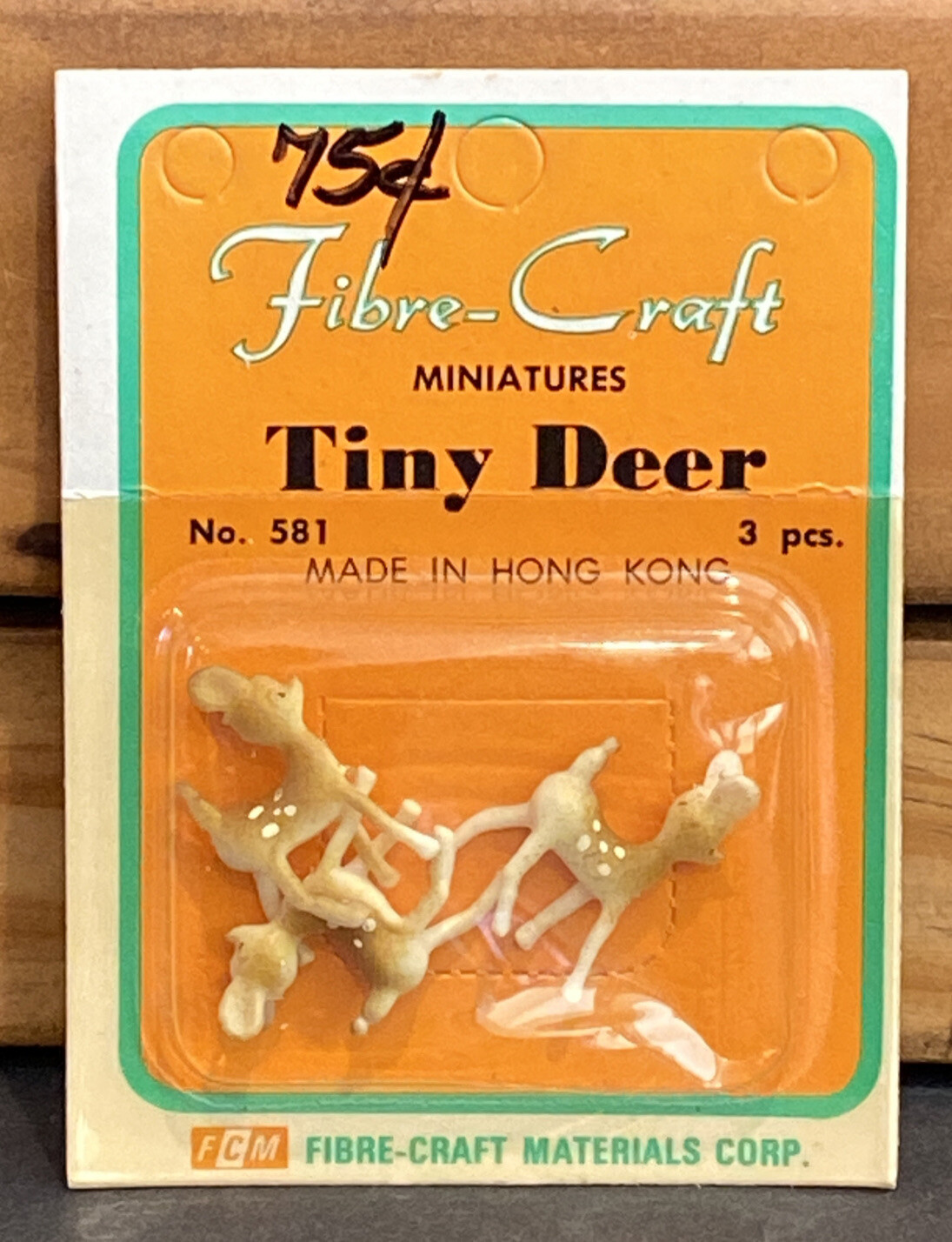 Fibre-Craft Vintage 1970\'s Tiny Deer Miniatures No 581 Set of 3 NOS