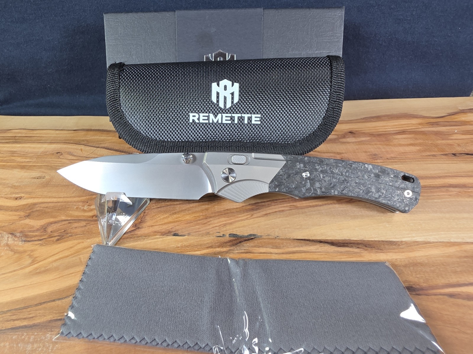 Remette WD107 W/ Titanium & Carbon Fiber Handle & M390 Folding Pocket Knife