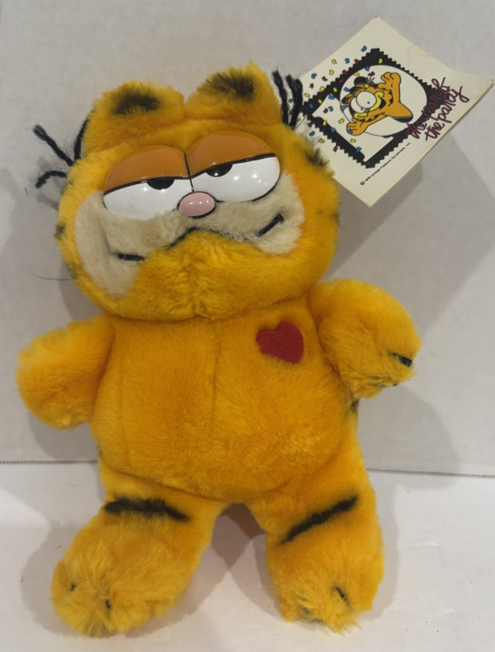 VTG 1988 GARFIELD 10th BIRTHDAY Plush Dakin Year of the Party RED HEART 7