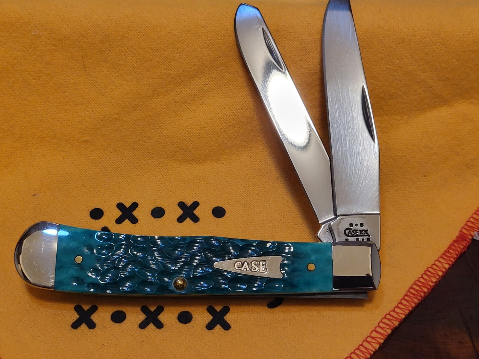 2013 Case XX 6254 SS Beautiful Jade Bone Trapper NOS With Original Box