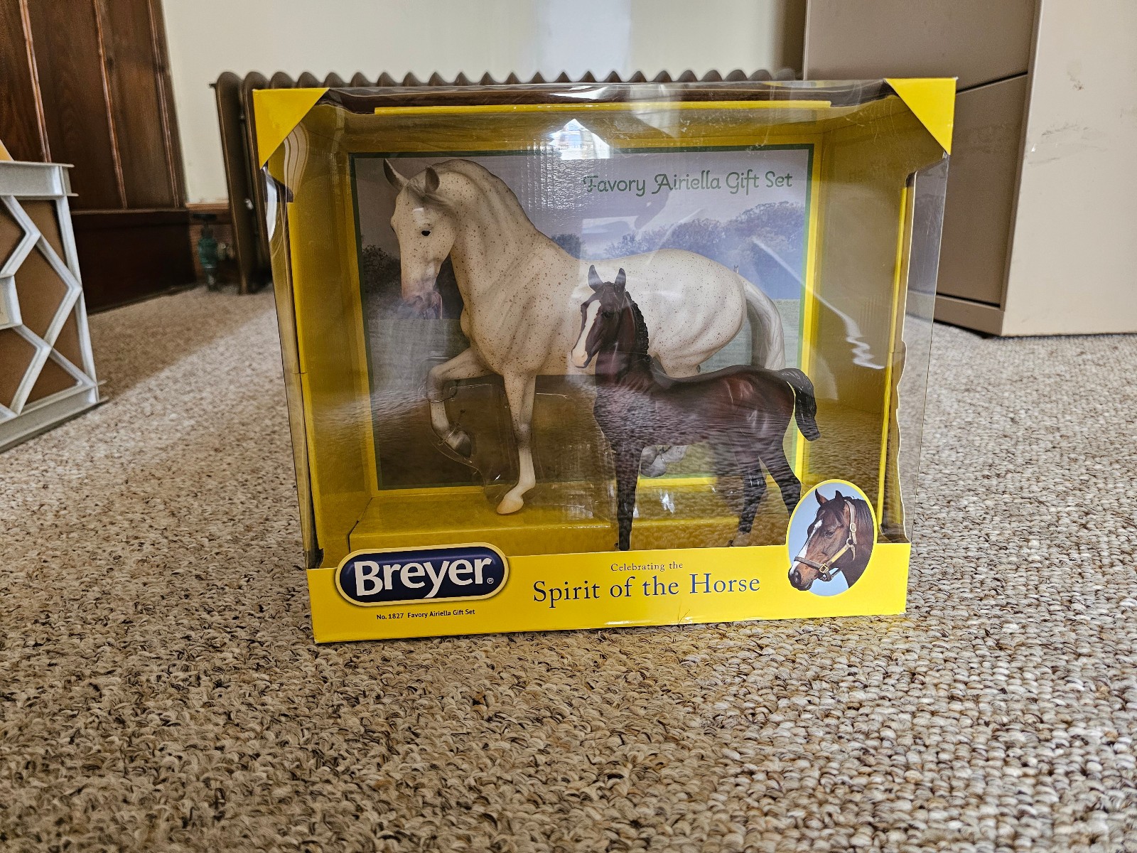 Breyer #1827, Favory Airiella Gift Set, a Traditional-scale Lipizzan mare & foal