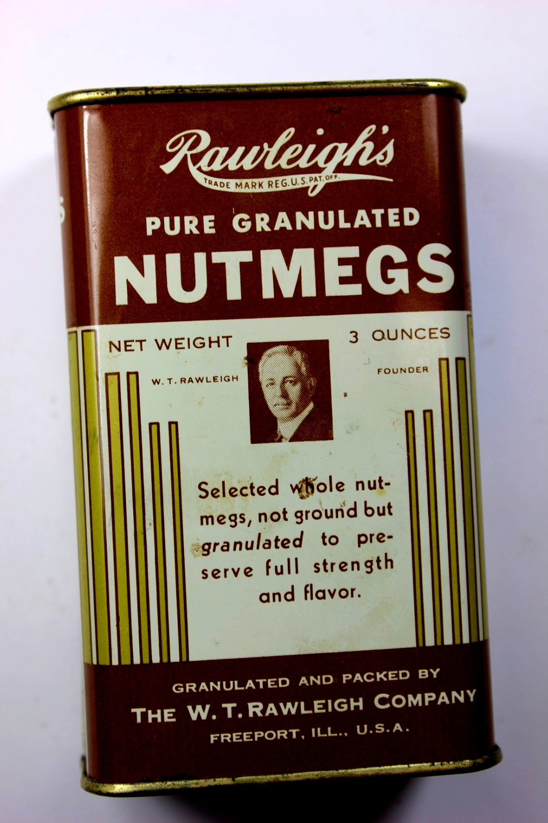 Vintage W.T. Rawleigh Co. 1950\'s Pure Granulated NUTMEG 3 oz. Spice TIN Vintage W.T. Rawleigh Co. 1950\'s Pure Granulated NUTMEG 3 oz. Spice TIN