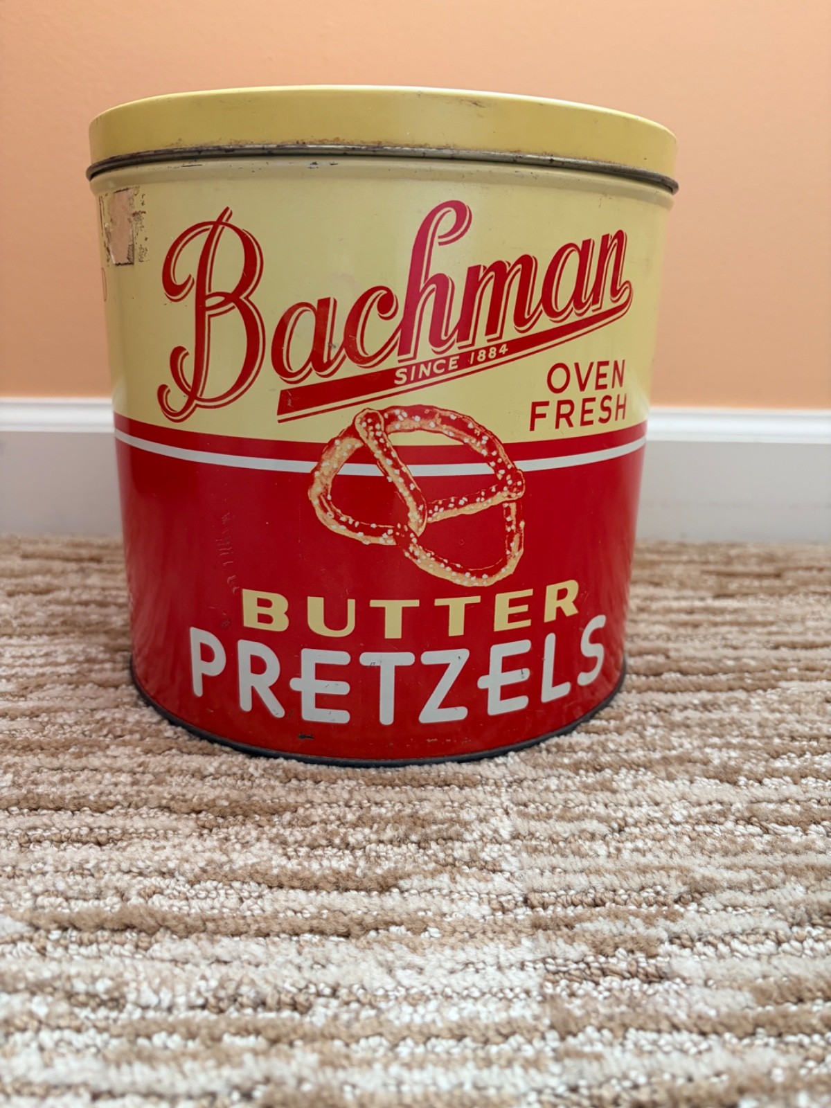 Vintage Bachman Butter Pretzels Tin – “Since 1884” Oven Fresh Advertising Tin Vintage Bachman Butter Pretzels Tin – “Since 1884” Oven Fresh Advertising Tin