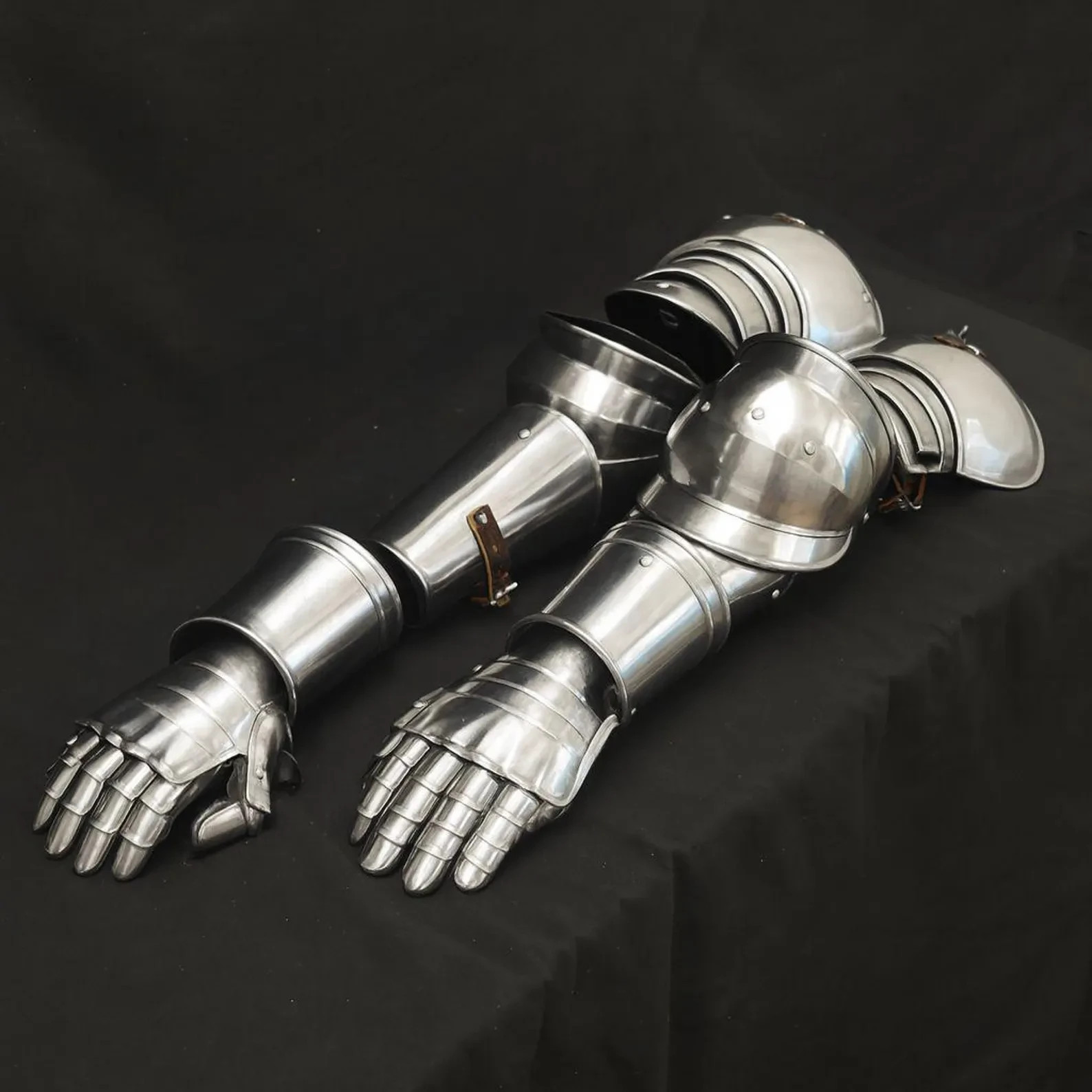 Medieval Steel Arm Armor with Gauntlets LARP Knight Cosplay Costume Gear Set