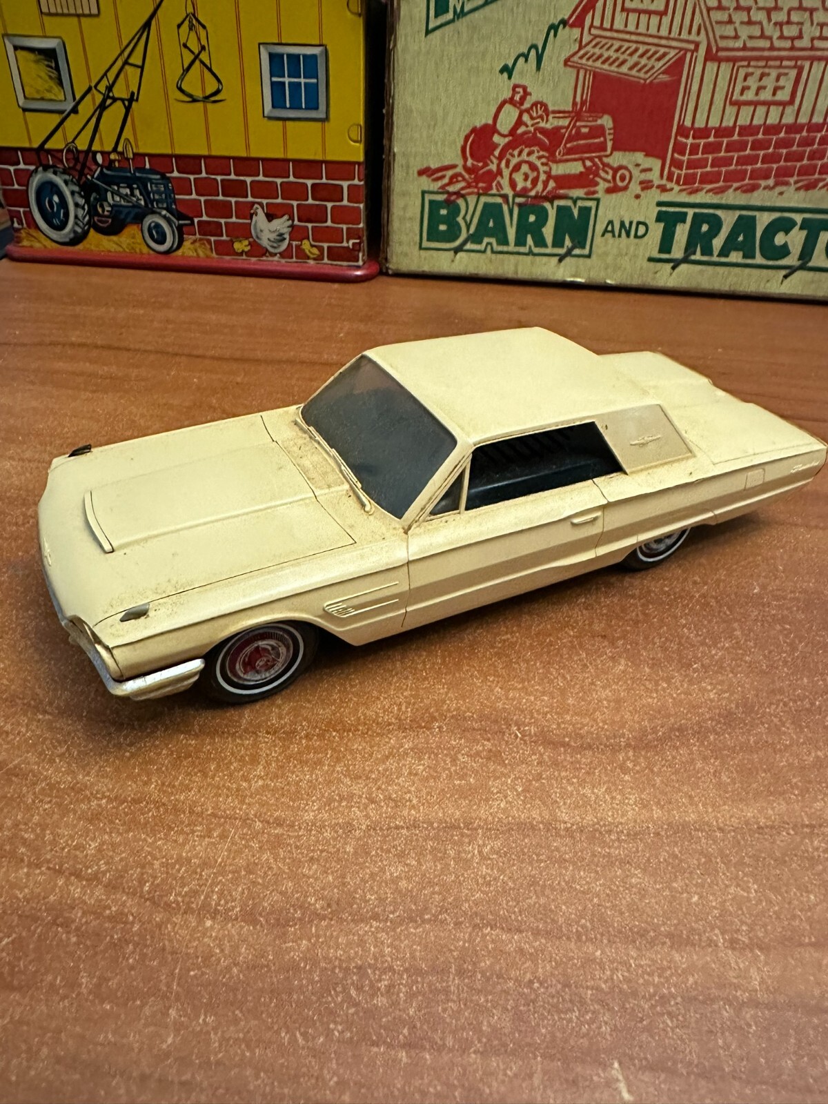 VTG 1965 Dealer Promo Model Car Philco AM Transistor Radio Toy