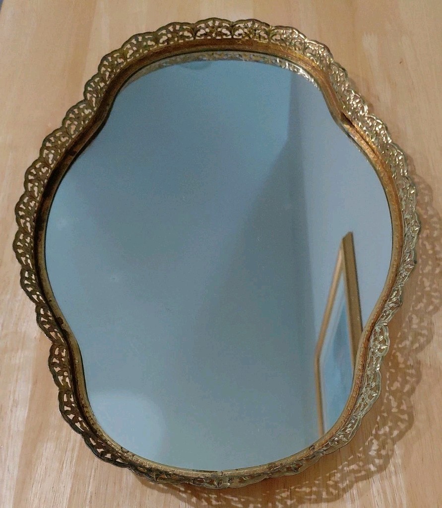 VTG 1960s Vanity Display XL Tray Mirror Gold Ornate Filigree Perfume 17x12 Unque VTG 1960s Vanity Display XL Tray Mirror Gold Ornate Filigree Perfume 17x12 Unque