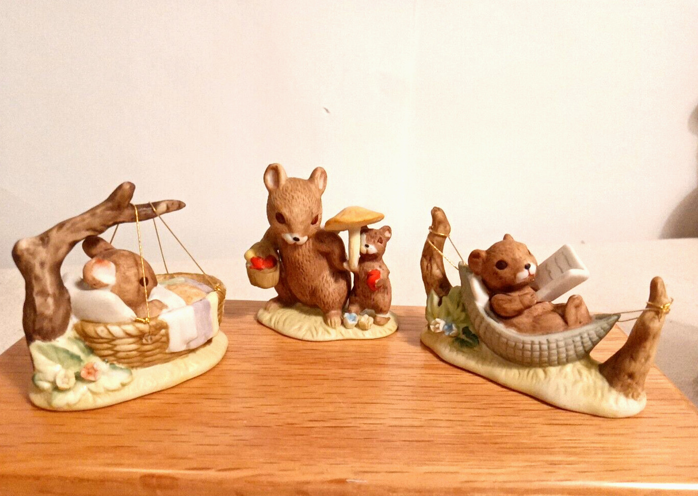 Vintage Enesco Set of 3 Dated 1975 Mice Figurines E-5952 With Foiled Sticker