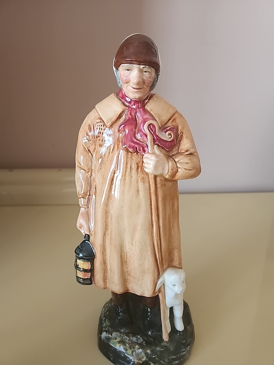 Royal Doulton The Shepherd HN 1975 Vintage Porcelain Figurine England Hand Paint