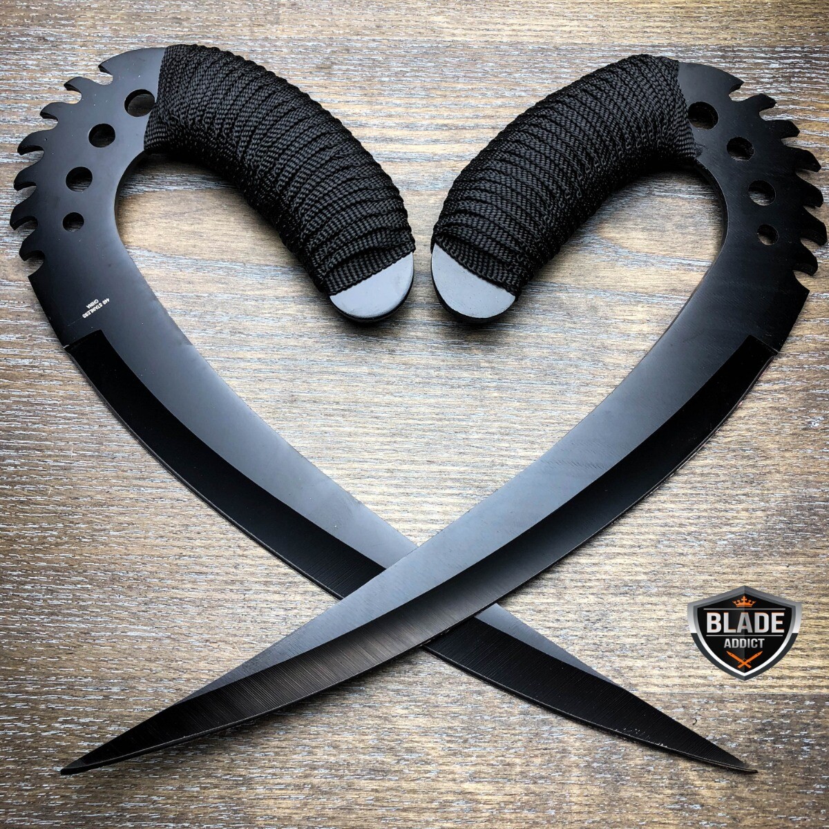2 PC Chronicles Of Riddick Dagger Saber Claws Fixed Blade Knife w/ Stand NEW Set
