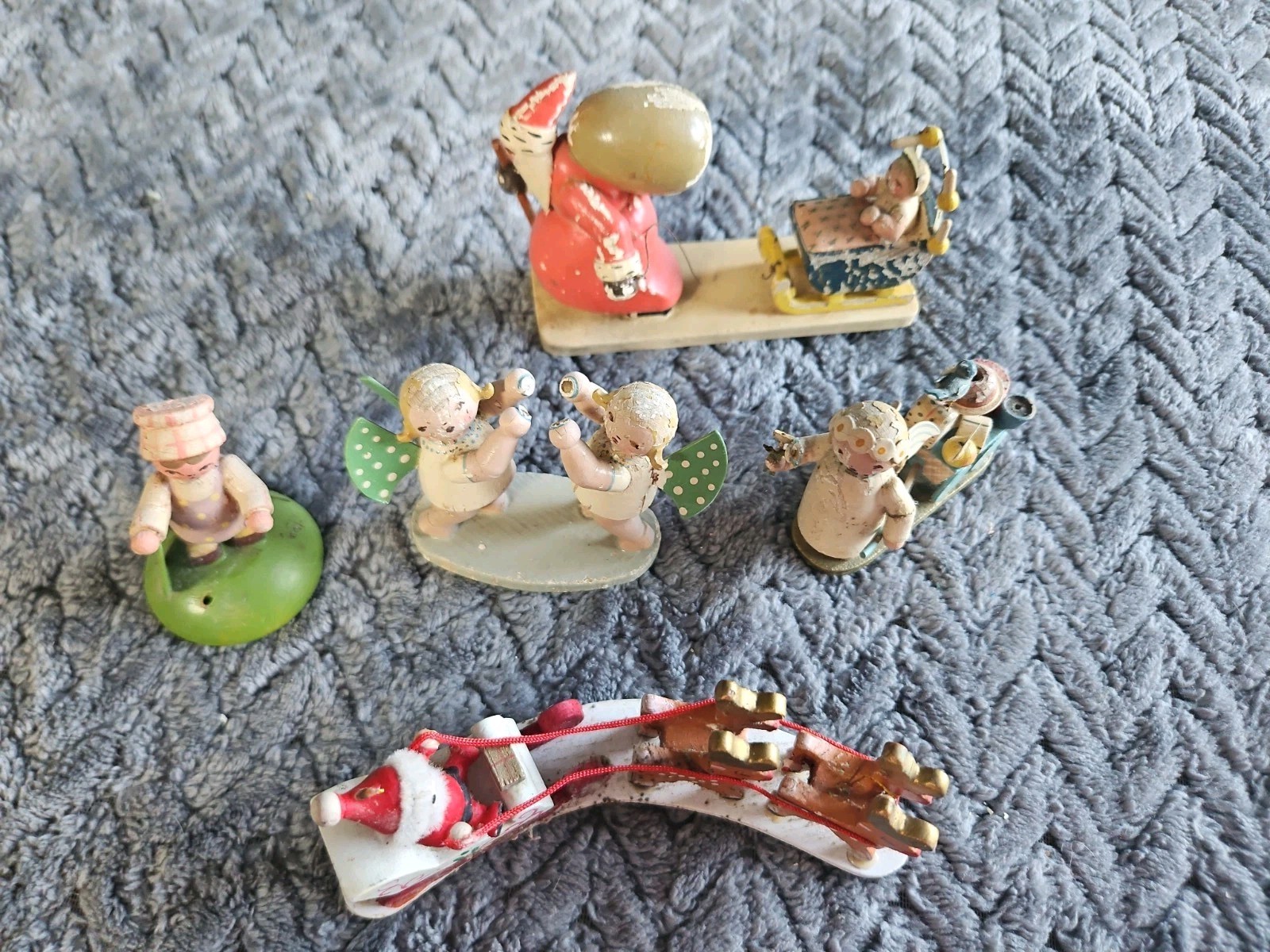 Vintage Erzgebirge Wendt & Kuhn Wooden Figurines Germany Lot of 5 READ