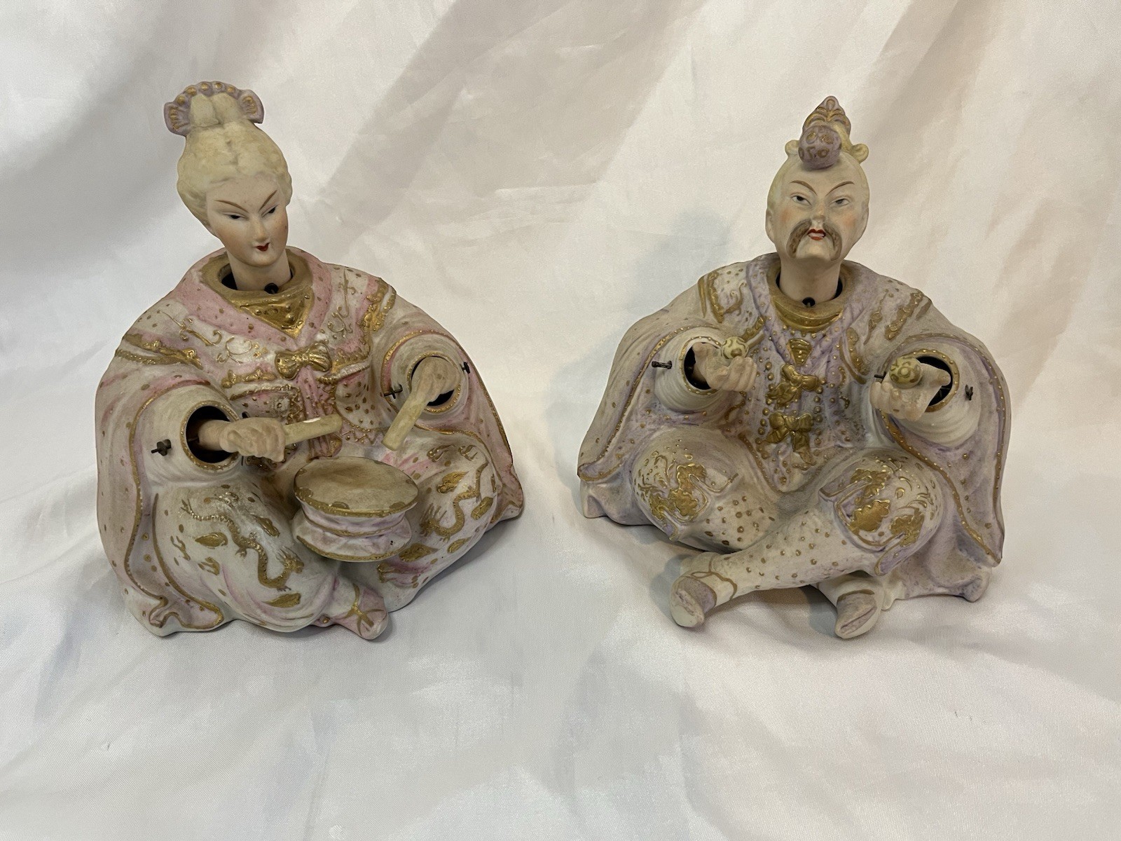 ARDALT  porcelain bisque male & female bisque entertainer nodders.1930s. Japan