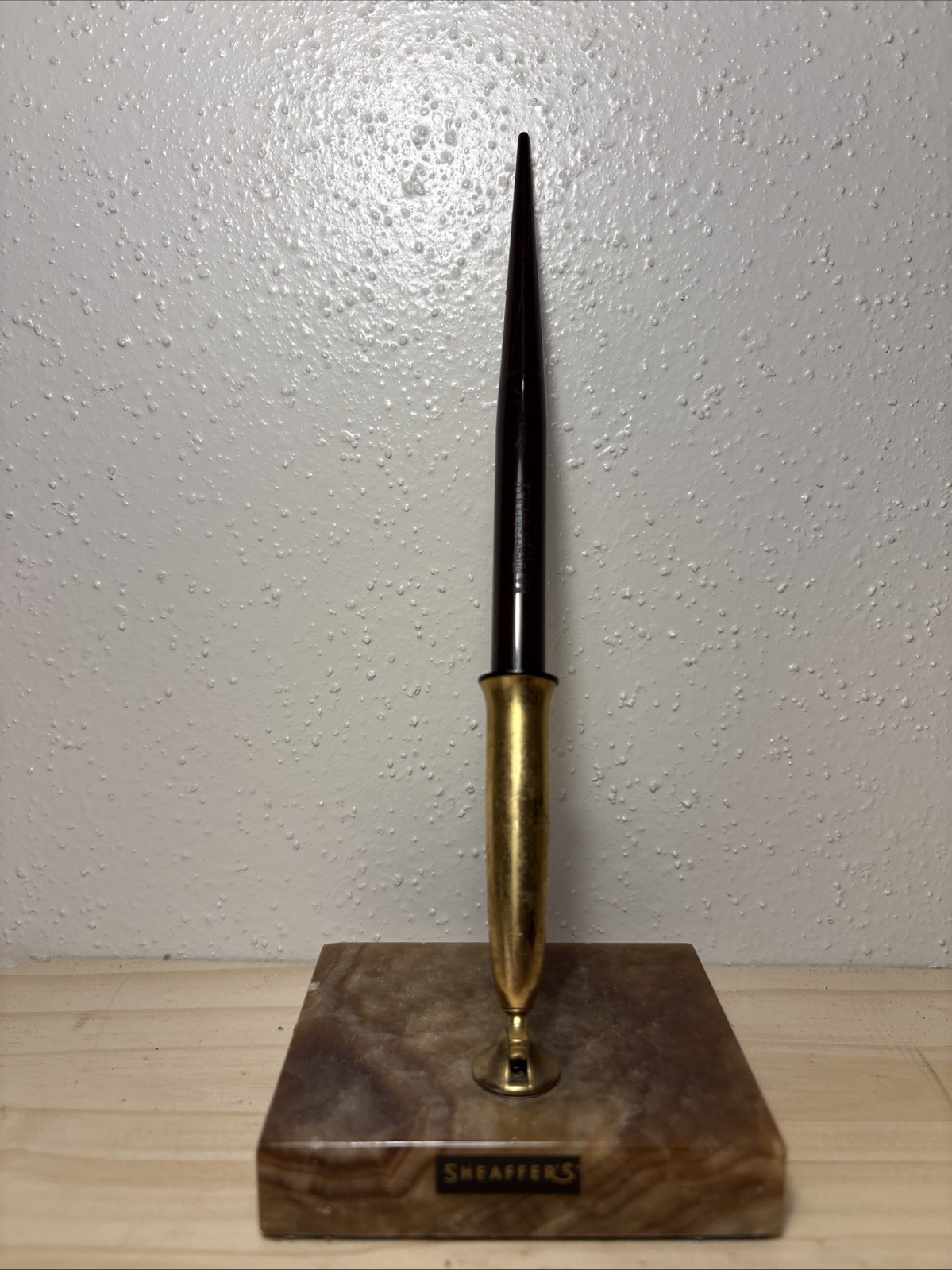Vintage Black Shaeffer's White Dot 14K Gold Nib Fountain Pen & Marble Base Vintage Black Shaeffer's White Dot 14K Gold Nib Fountain Pen & Marble Base