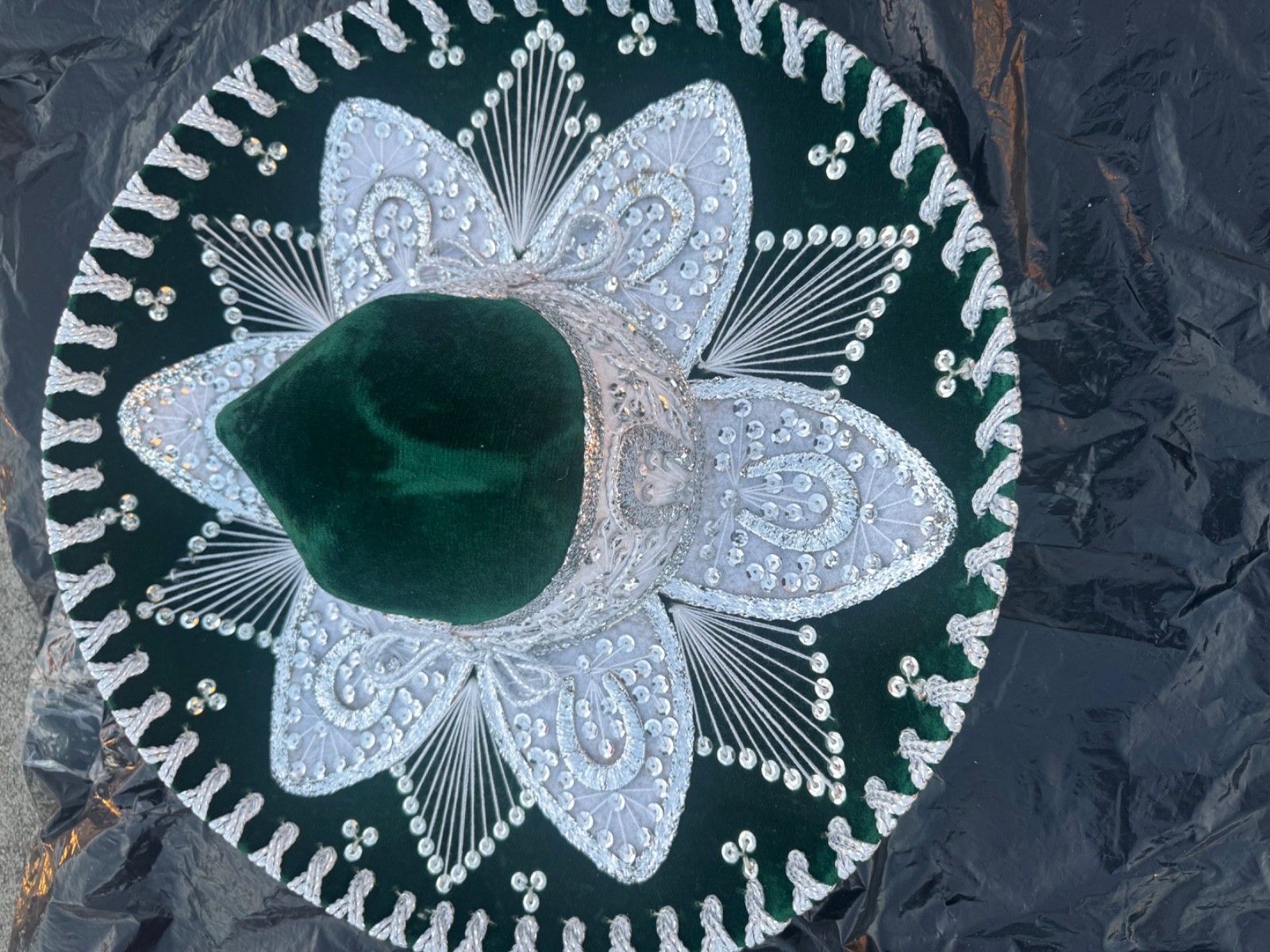 Mariachi Sombrero. Sombrero de Mariachi. Made in Mexico. Hecho en Mexico. Unique Mariachi Sombrero. Sombrero de Mariachi. Made in Mexico. Hecho en Mexico. Unique