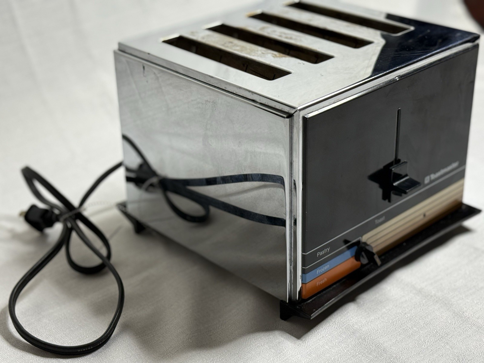 Vintage Toastmaster D136 Wide 4 Slot Pastry Toaster Tested-Works Vintage Toastmaster D136 Wide 4 Slot Pastry Toaster Tested-Works