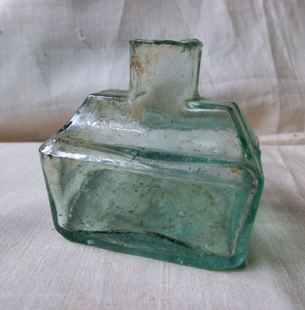 Victorian Ink Bottle Boat with Sheared Top Aqua Glass (A)  