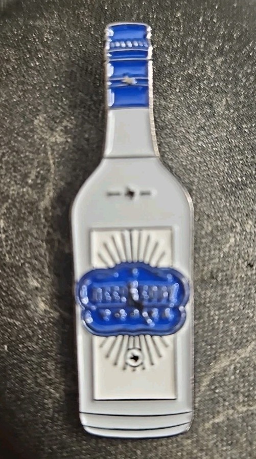 VTG Sikver Toned Deep Eddy Vodka Hat Lapel Pinback 