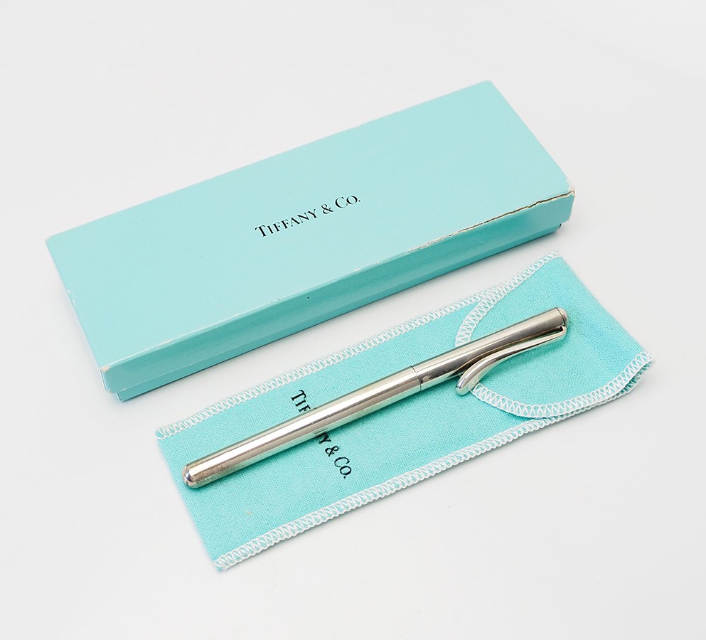 Elegant vintage sterling silver pen by Elsa Peretti Tiffany and Co.