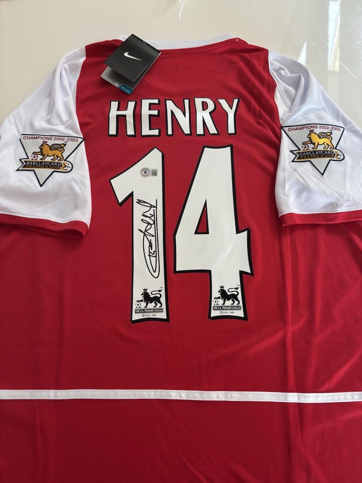 🔥⚽️ Thierry Henry, Hand Signed Arsenal London Jersey, Beckett COA ⚽️🔥 🔥⚽️ Thierry Henry, Hand Signed Arsenal London Jersey, Beckett COA ⚽️🔥