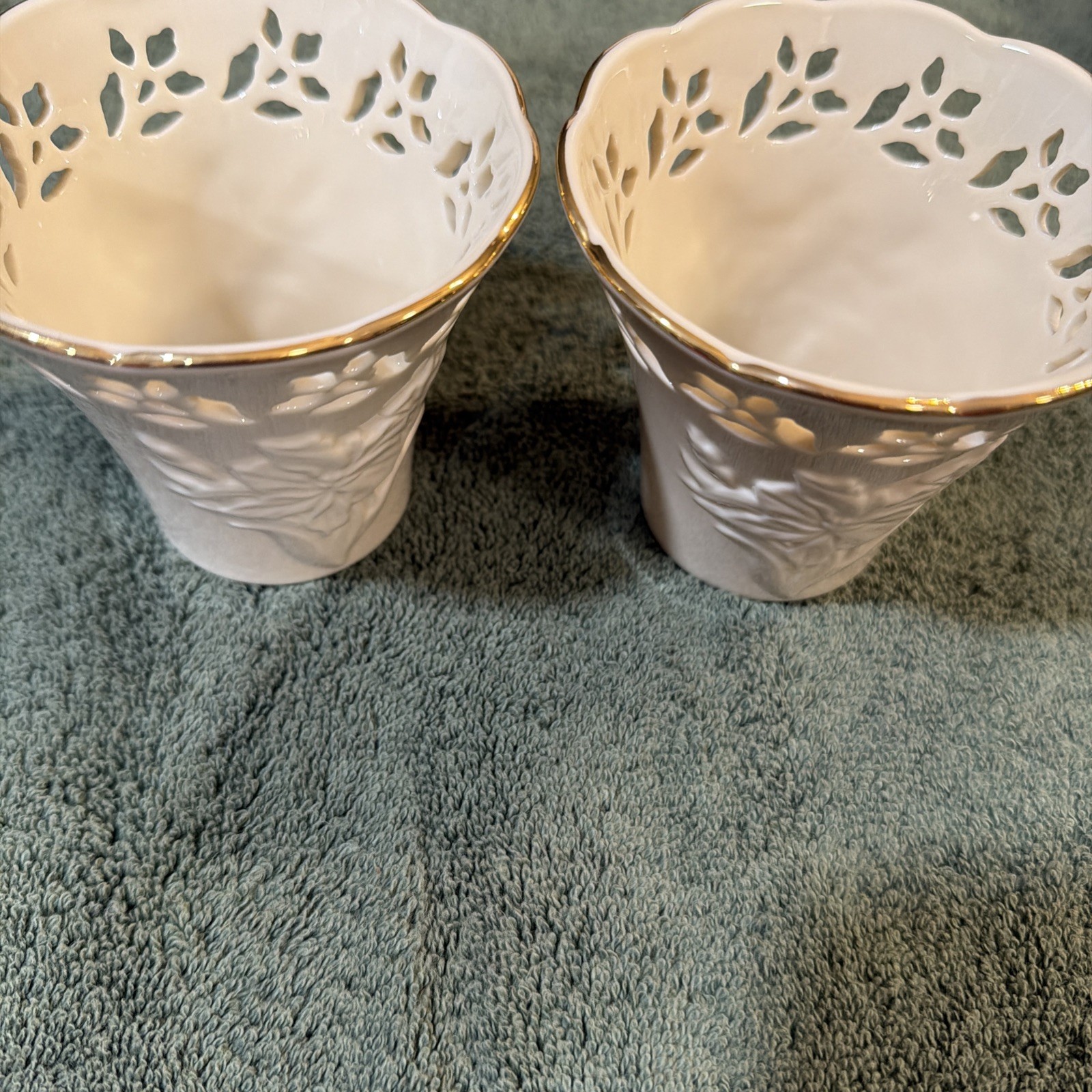 Lenox Ivory Pierced Votive Porcelain Tea Light Set of 2 Candle Holders Gold Trim Lenox Ivory Pierced Votive Porcelain Tea Light Set of 2 Candle Holders Gold Trim