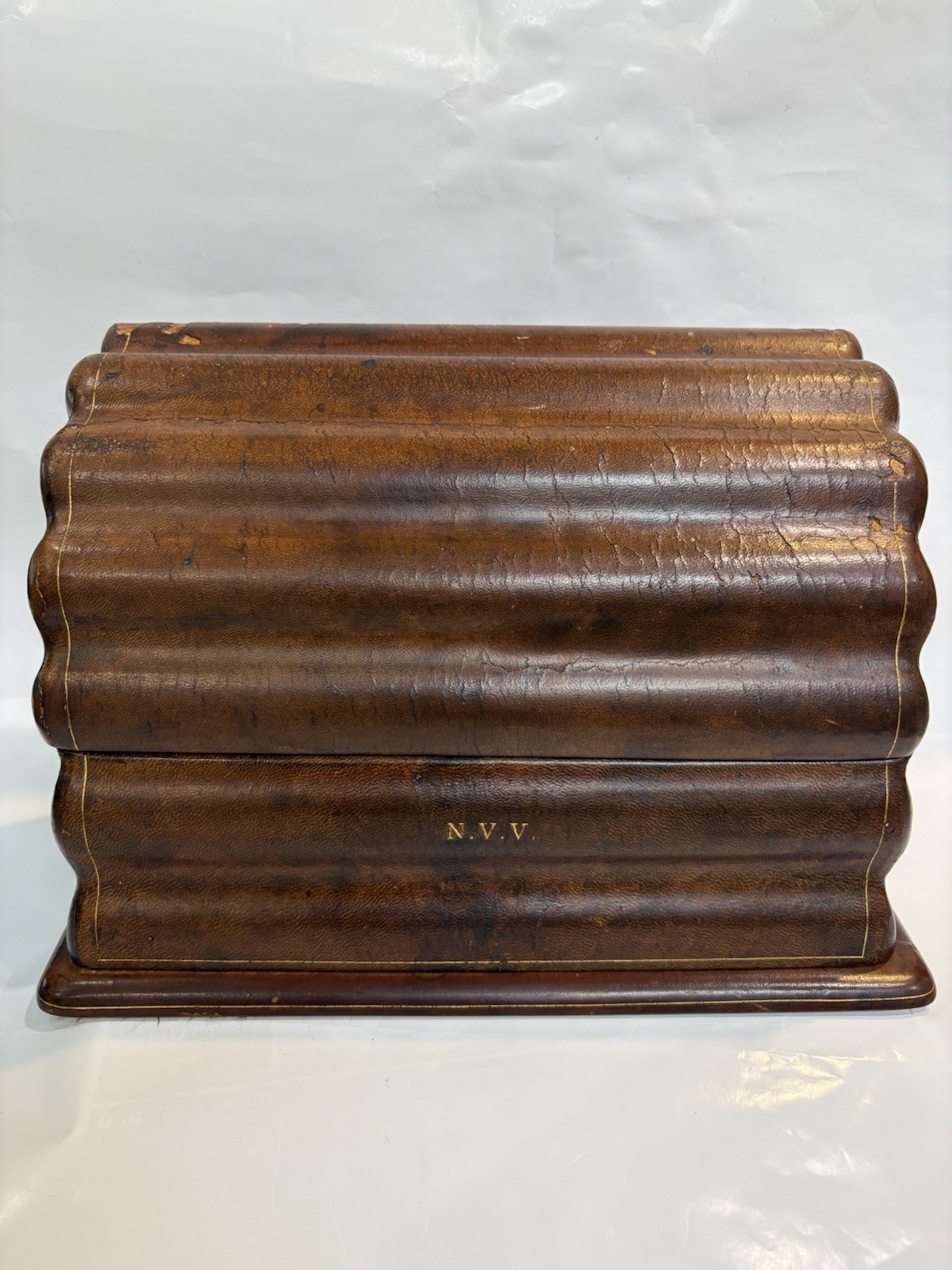 Vintage Italian leather stationery box / letter organizer Vintage Italian leather stationery box / letter organizer