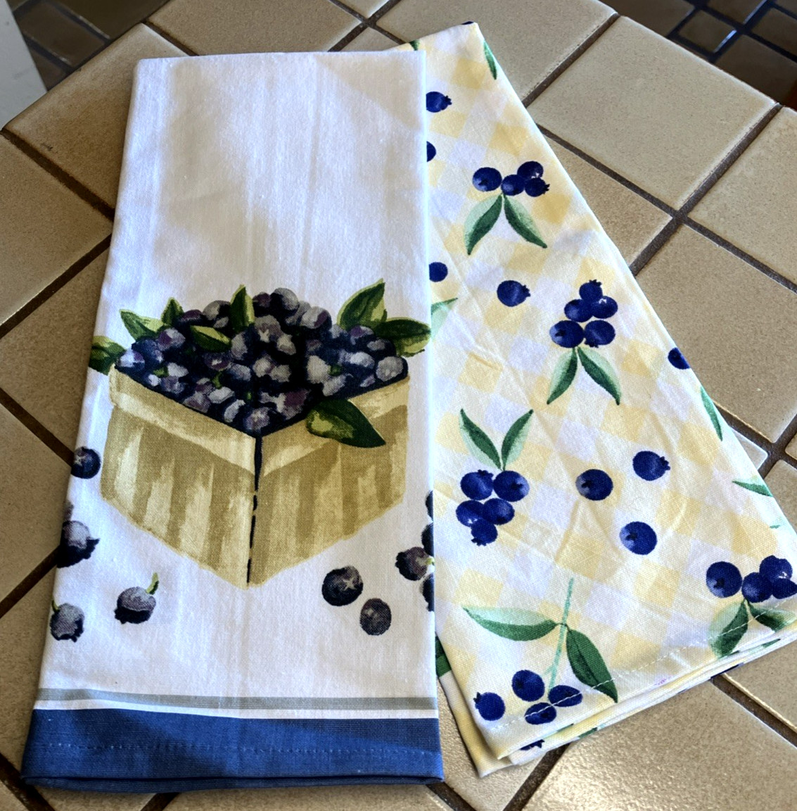 STONEWALL KITCHEN SET OF 2 BLUEBERRY COTTON LINEN TEA TOWELS 18\ STONEWALL KITCHEN SET OF 2 BLUEBERRY COTTON LINEN TEA TOWELS 18\