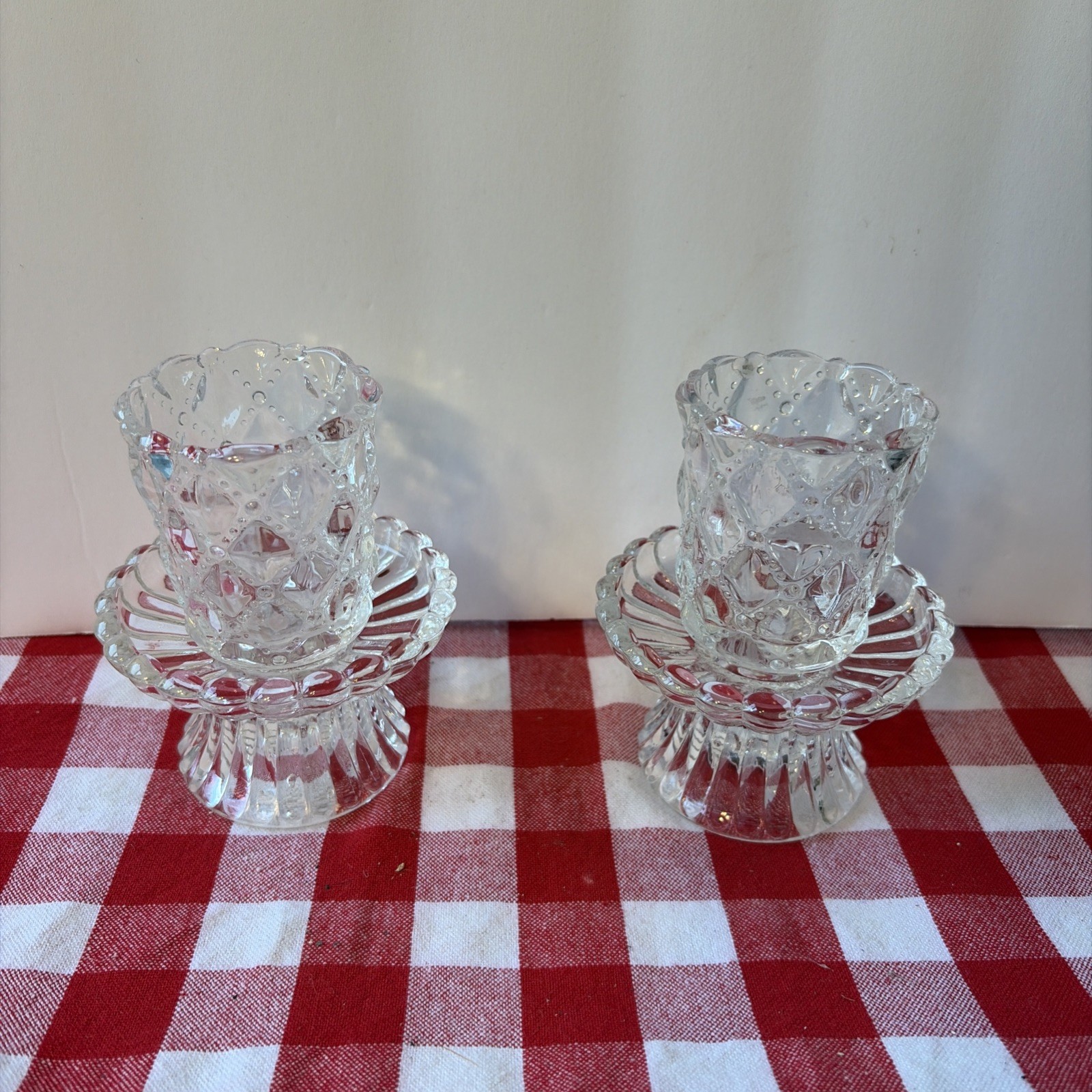 2 Vintage Partylite Quilted/Dotted Peg Votive Cup Candle Holder with Base 2 Vintage Partylite Quilted/Dotted Peg Votive Cup Candle Holder with Base