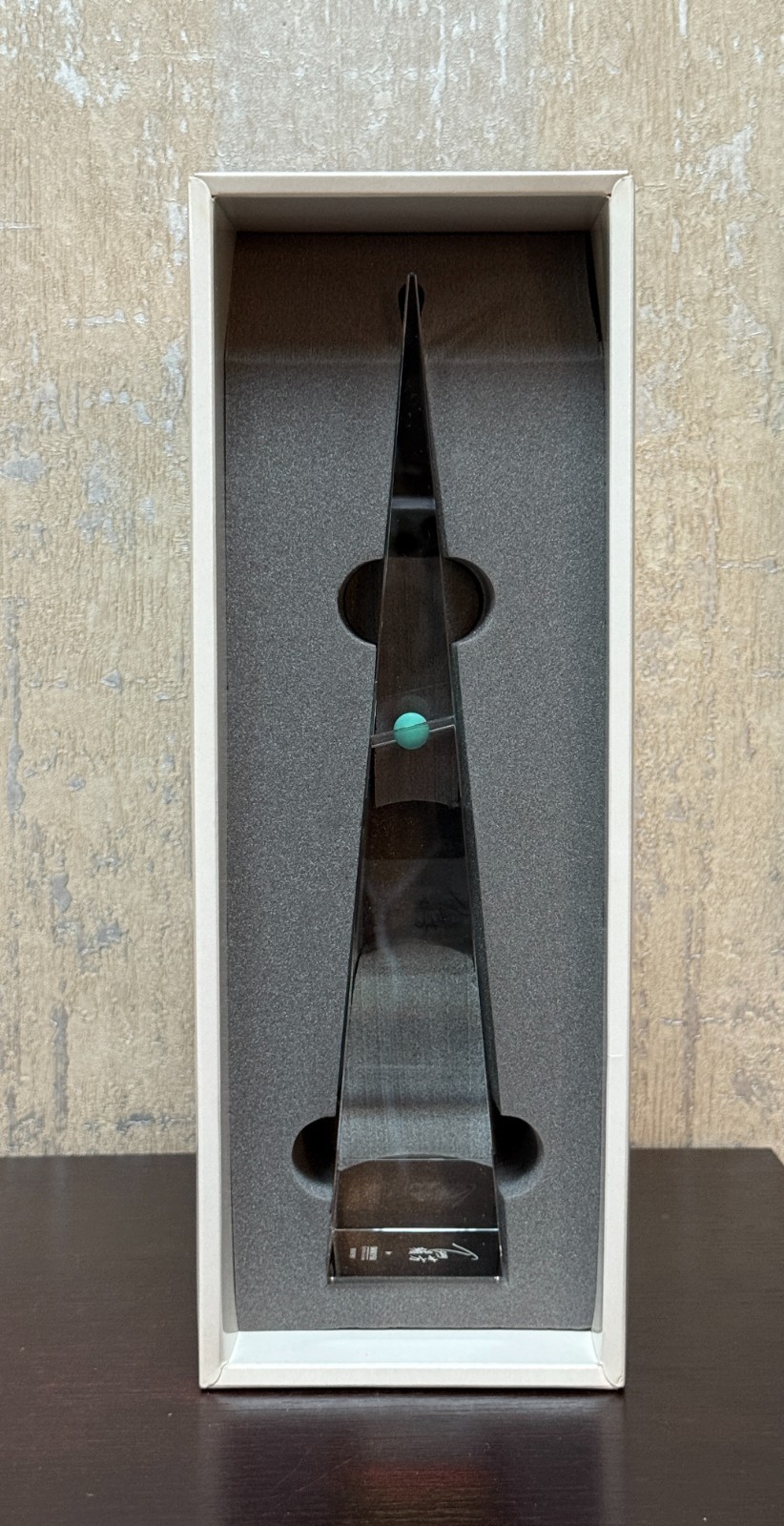 Swarovski Crystal 1997 Hong Kong Art Object Tower Obelisk NEW IN BOX Swarovski Crystal 1997 Hong Kong Art Object Tower Obelisk NEW IN BOX