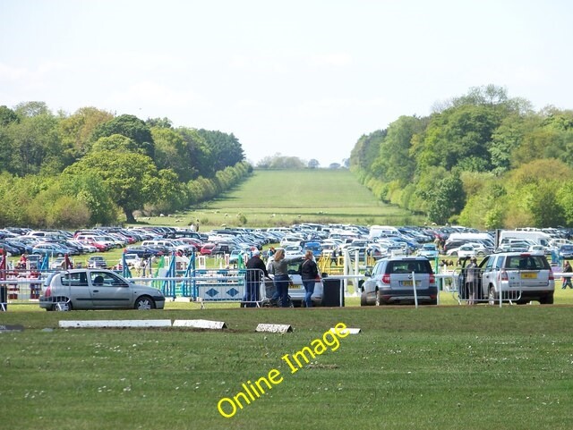 Photo 6x4 The parked cars of those attending the show jumping at Houghton c2013