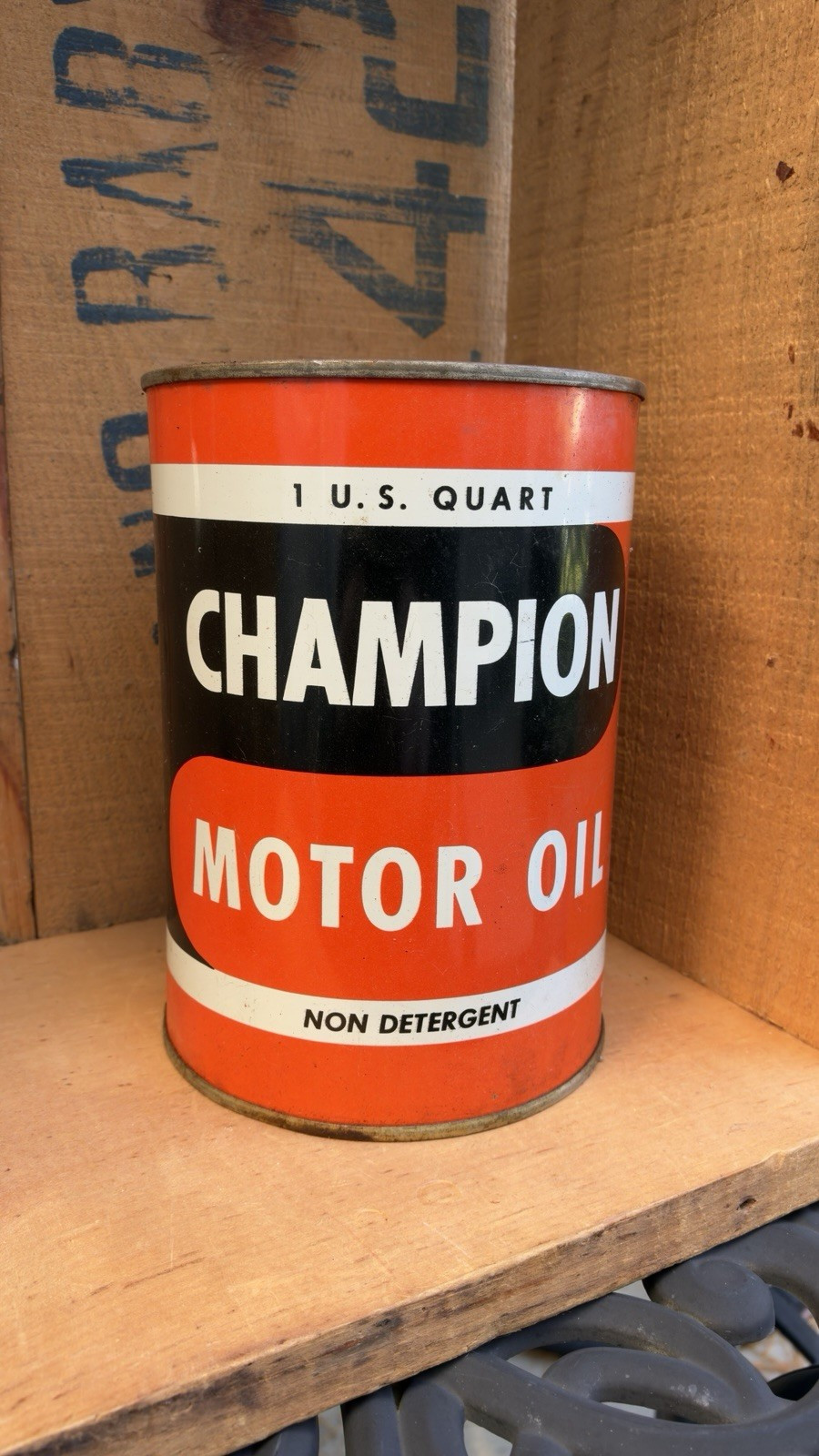Vintage CHAMPION Motor Oil Can 1 Qt Lowe Oil Co Missouri Gas Station Petroliana