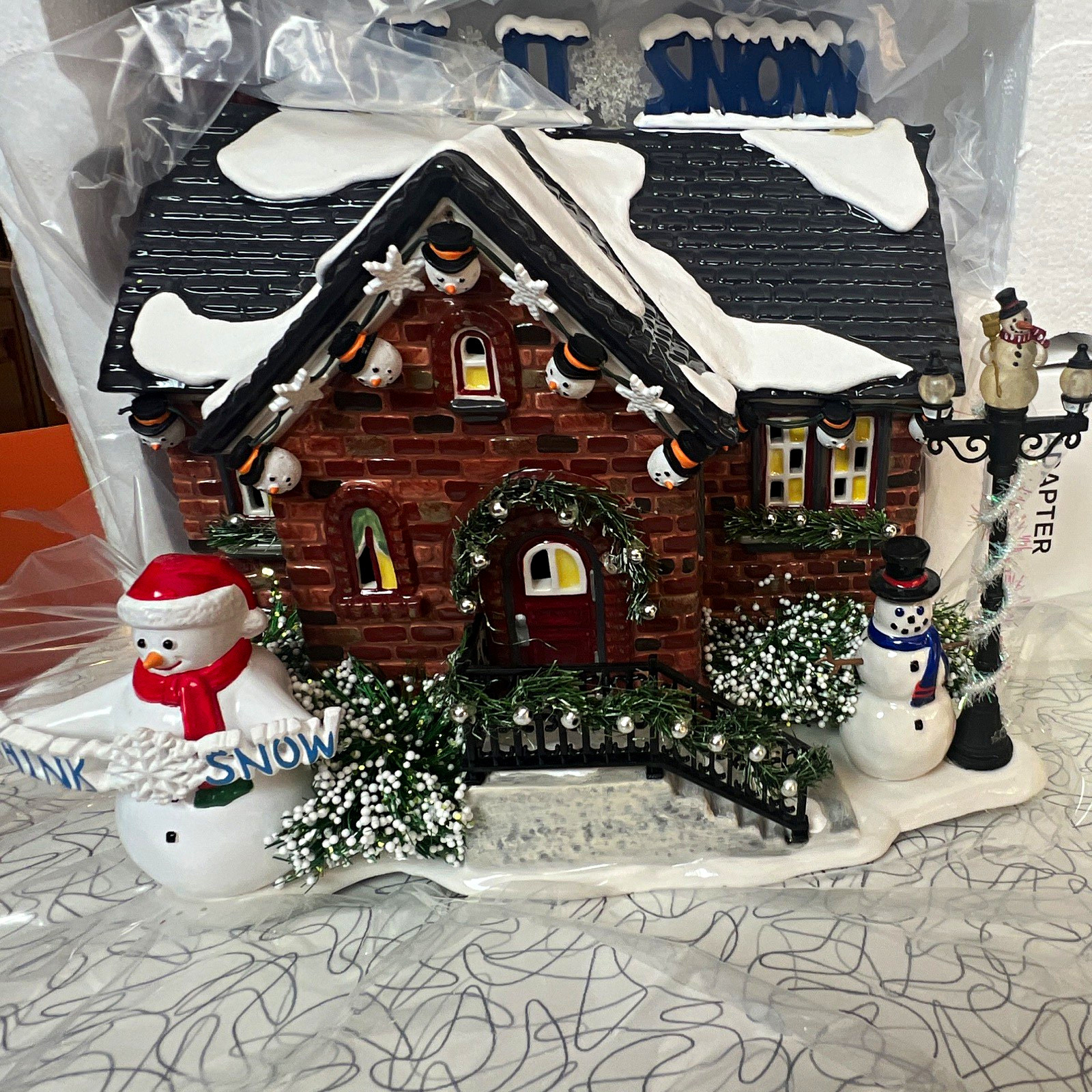 Department 56 Christmas Lane Snowman House Illuminated Hand Painted Retired