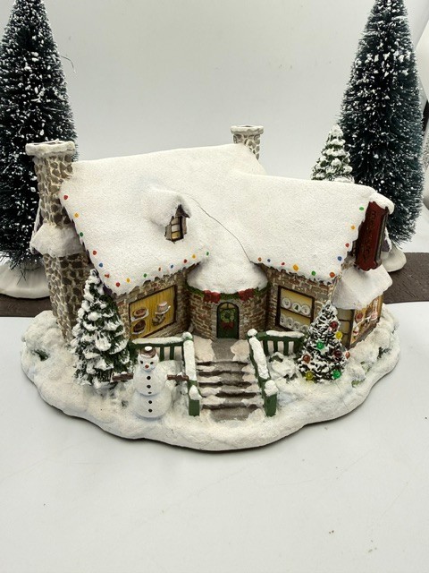 Hawthorne Village Thomas Kinkade Yuletide Bakery Illuminated Hand Painted