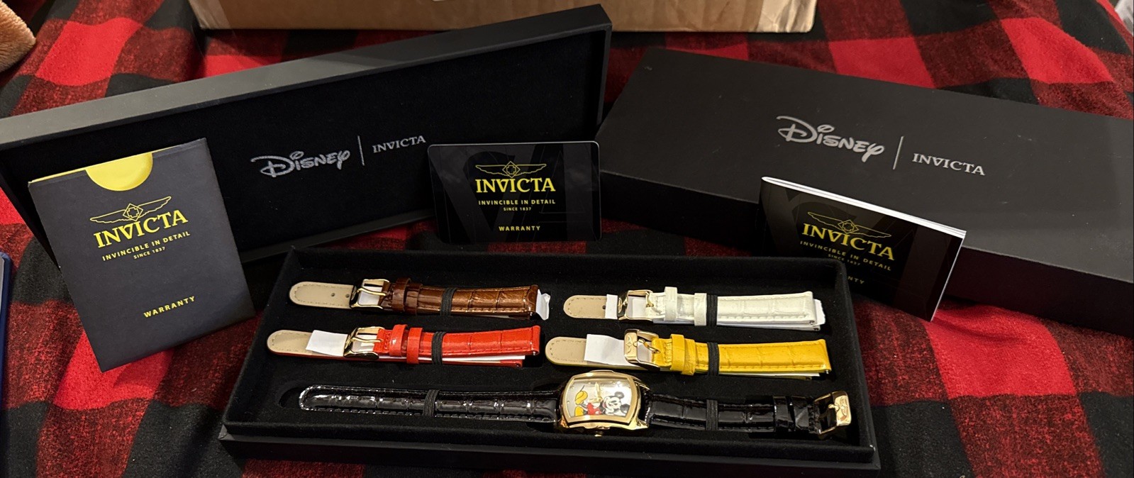š„RAREš„INVICTA MICKEY MOUSE MODEL 23773 LIMITED ED. Complete Box, Card, Papers š„RAREš„INVICTA MICKEY MOUSE MODEL 23773 LIMITED ED. Complete Box, Card, Papers