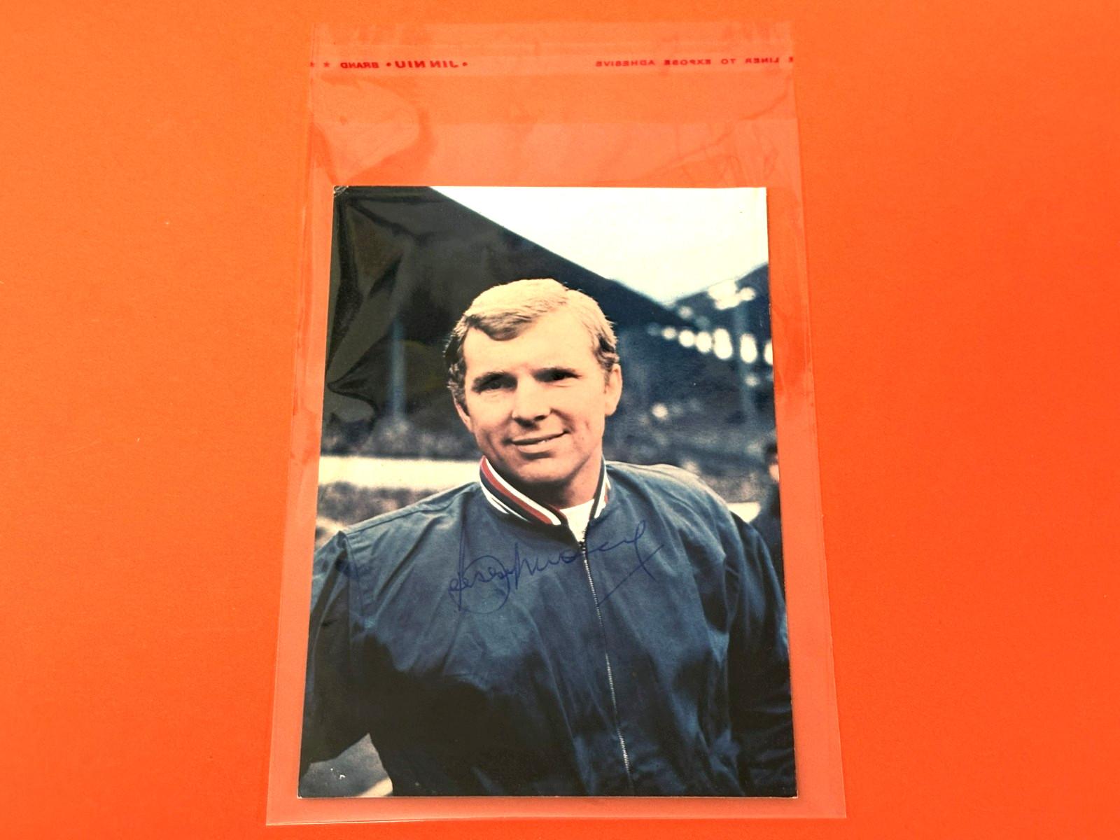 Bergmann 1970 Bobby Moore FOOTBALL WORLD CUP original signature