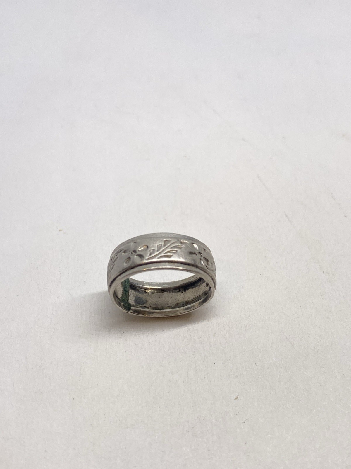 SIZE 6 3g ANTIQUE FLORAL DESIGN HAND ETCHED VINTAGE STAMPED FINE JEWELRY