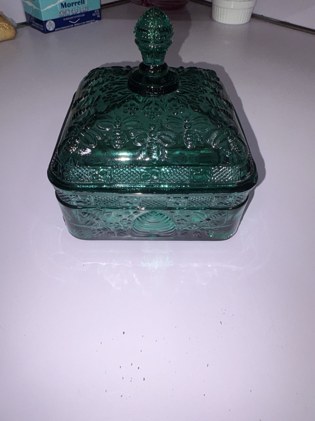 VTG Tiara Indiana Glass Spruce Green Honey Bee Covered Box Candy Dish Lid MINT
