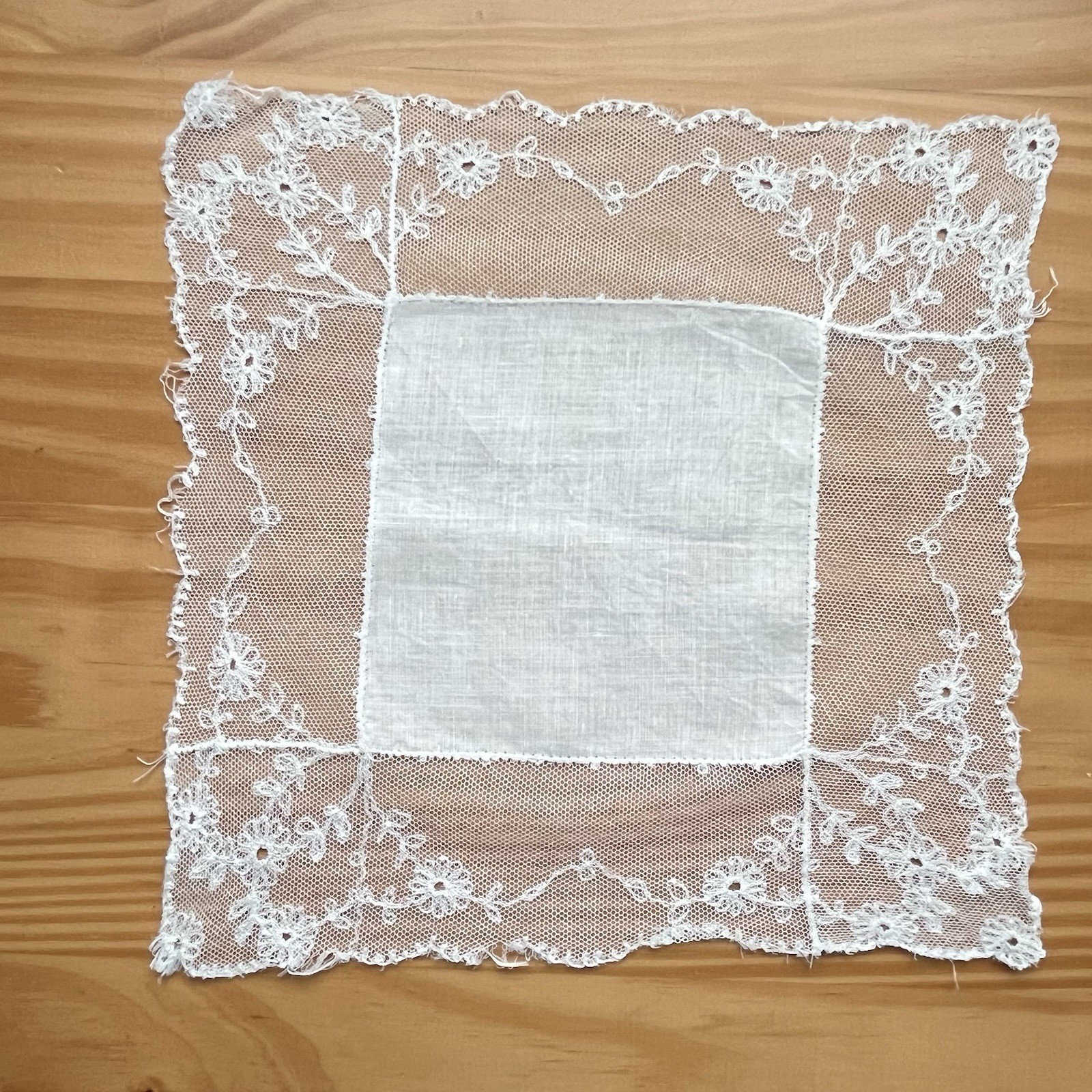 VTG Wedding Bridal Hankie Floral Embroidered Linen Mesh Net Lace  10x10\
