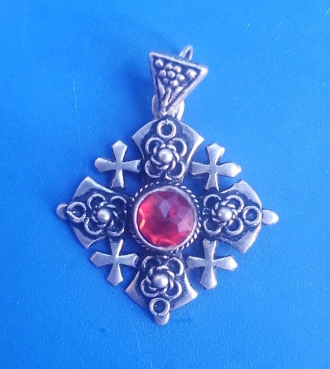 Vintage Sterling Silver 925 Jerusalem Cross Pendant with Red Stone Vintage Sterling Silver 925 Jerusalem Cross Pendant with Red Stone